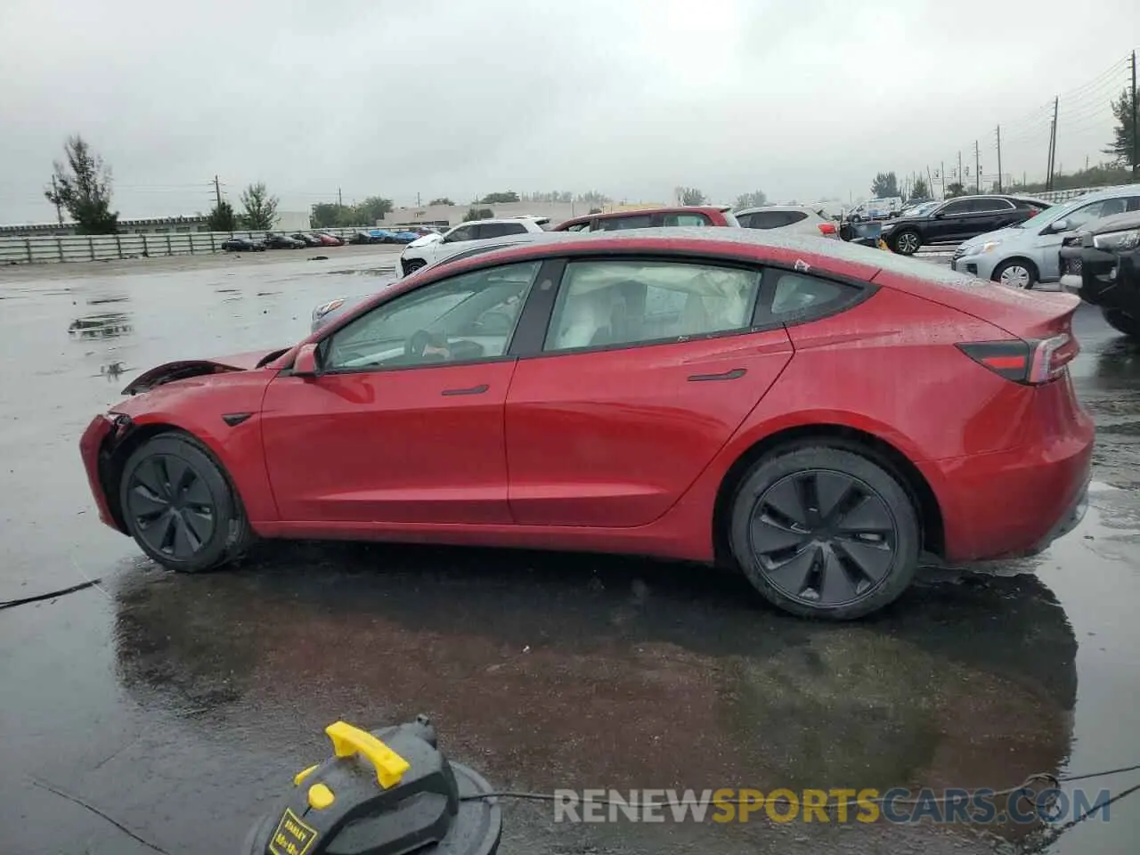 2 Photograph of a damaged car 5YJ3E1EA4SF885944 TESLA MODEL 3 2025