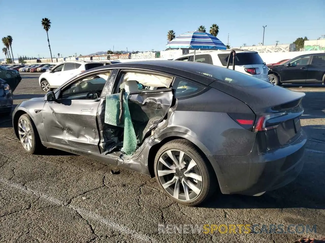 2 Photograph of a damaged car 5YJ3E1EA4SF887547 TESLA MODEL 3 2025
