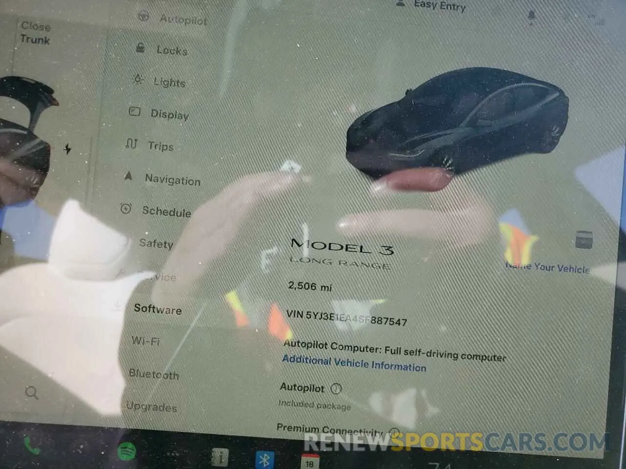 9 Photograph of a damaged car 5YJ3E1EA4SF887547 TESLA MODEL 3 2025