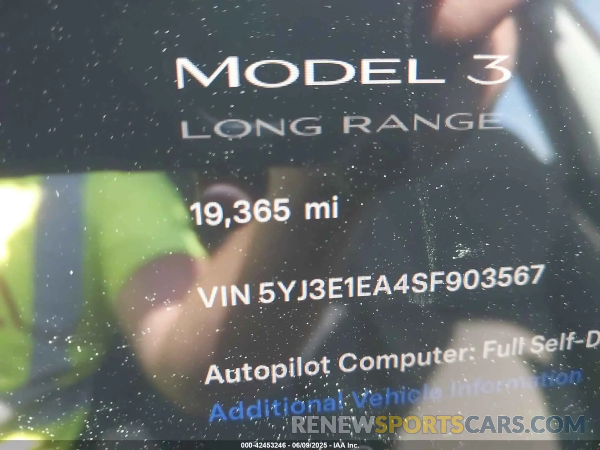 16 Photograph of a damaged car 5YJ3E1EA4SF903567 TESLA MODEL 3 2025