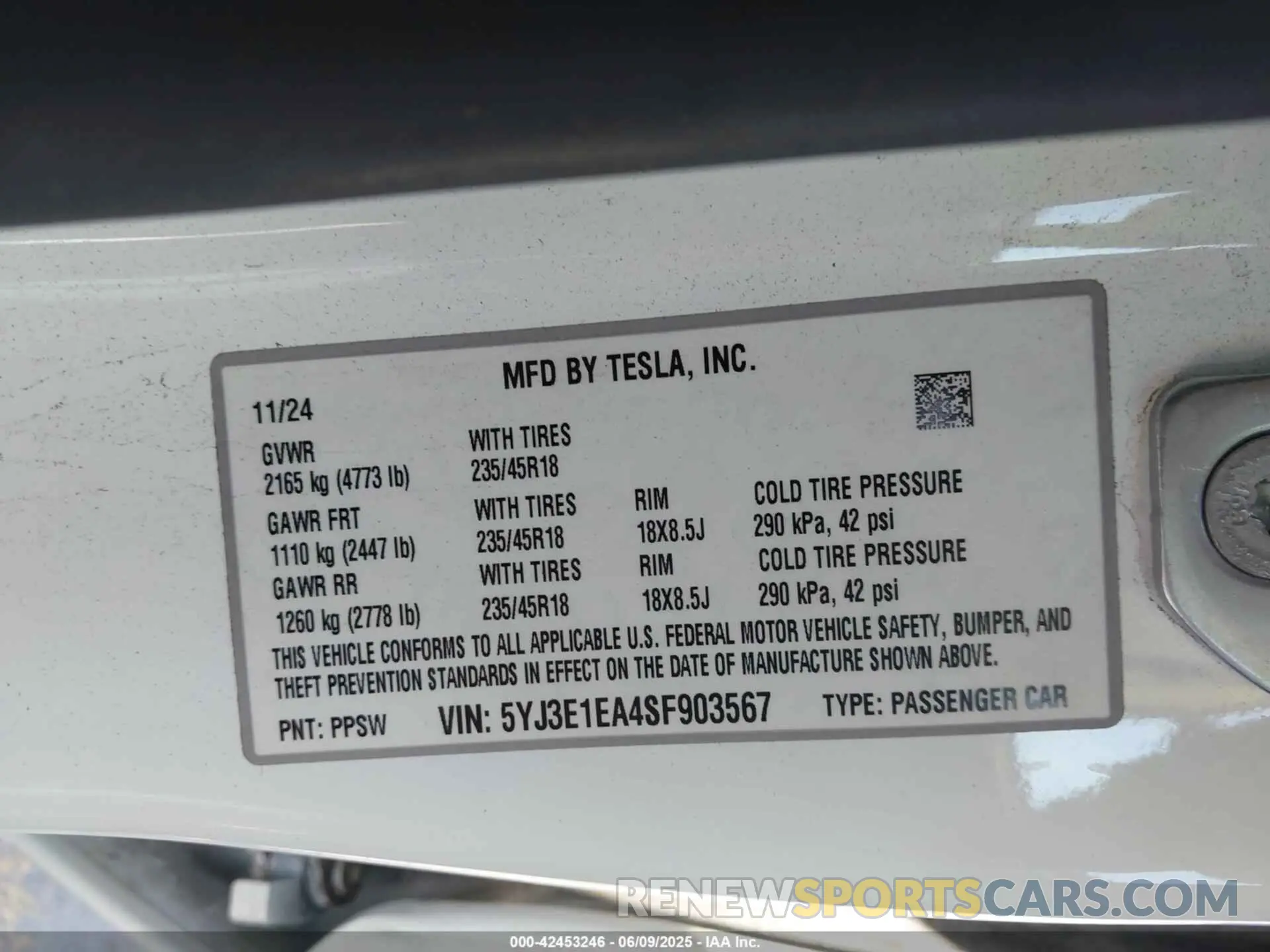 9 Photograph of a damaged car 5YJ3E1EA4SF903567 TESLA MODEL 3 2025