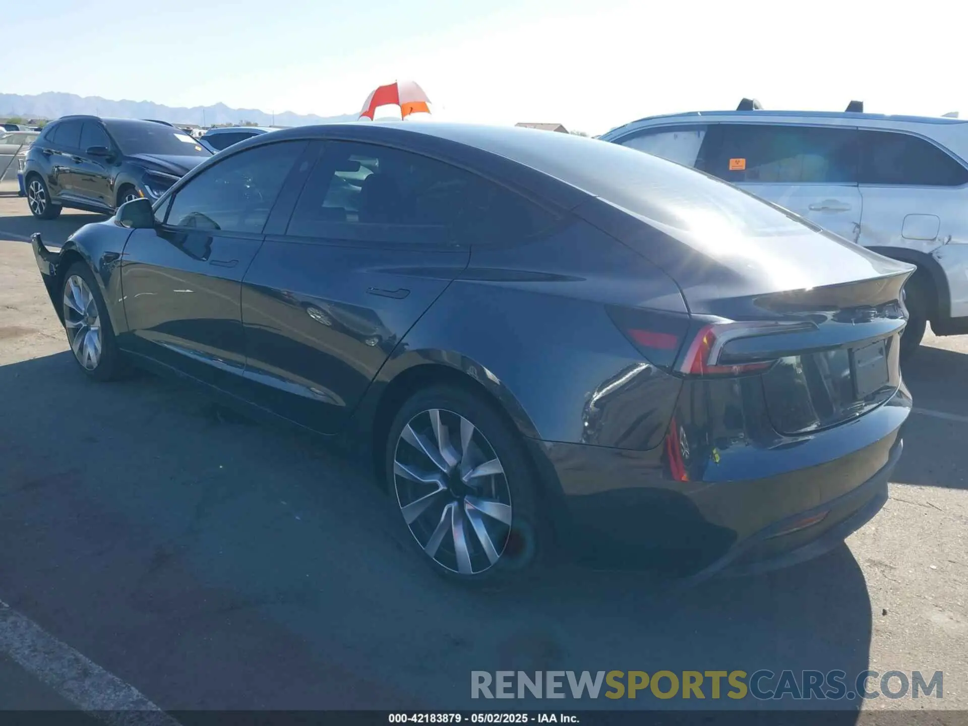 3 Photograph of a damaged car 5YJ3E1EA4SF938576 TESLA MODEL 3 2025