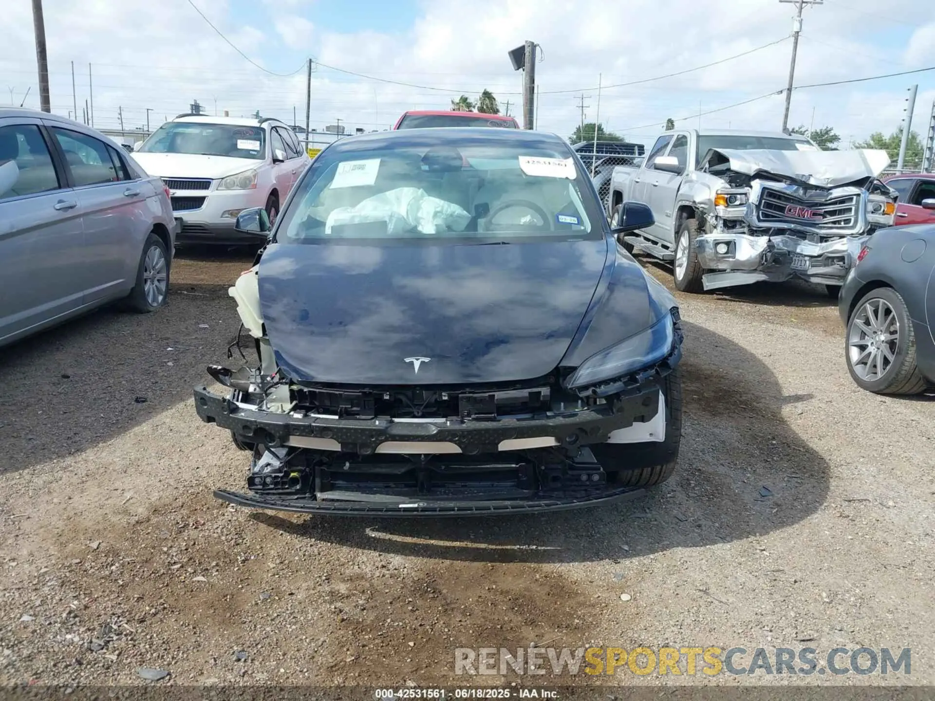 12 Photograph of a damaged car 5YJ3E1EA4SF980133 TESLA MODEL 3 2025