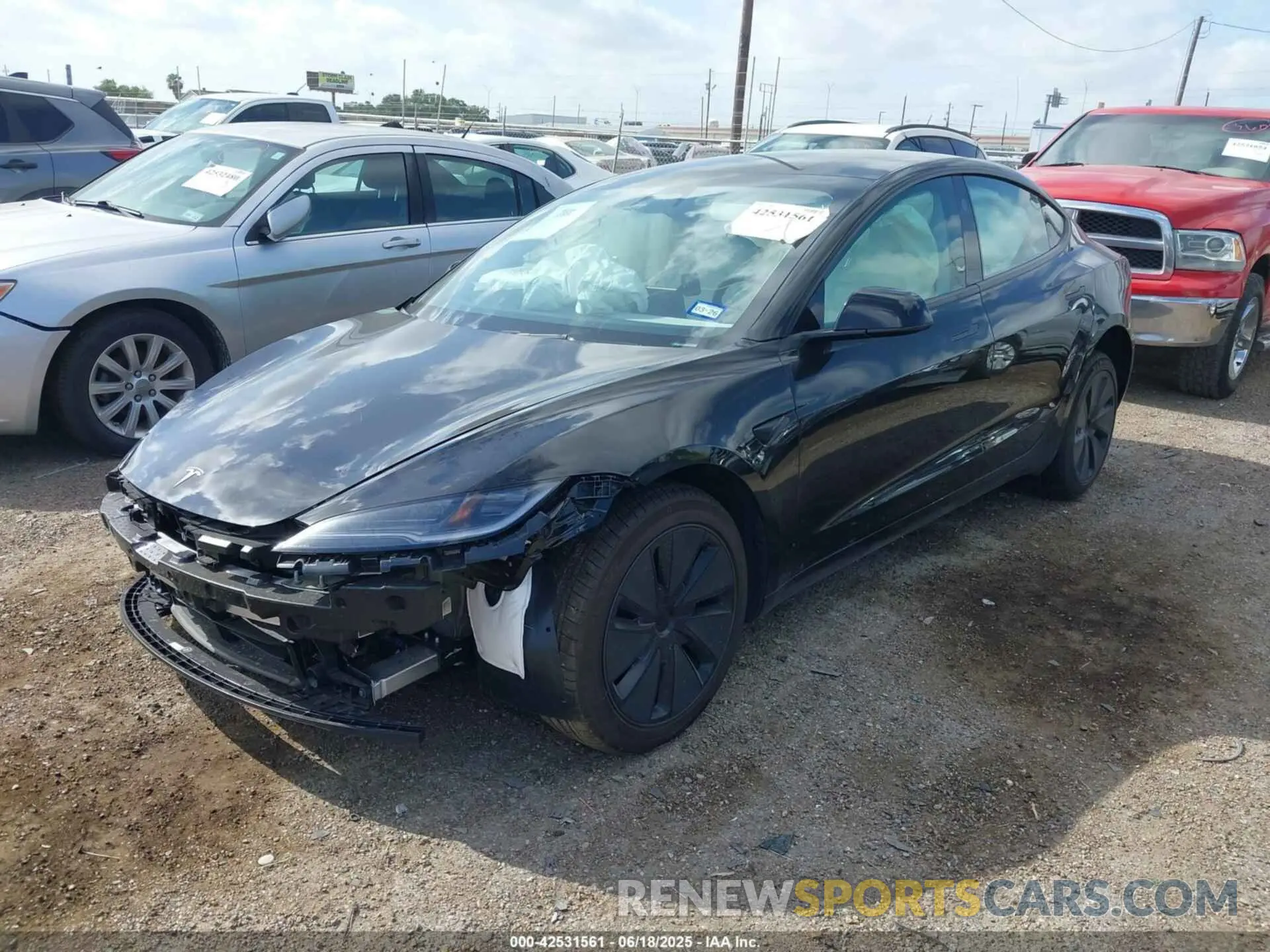 2 Photograph of a damaged car 5YJ3E1EA4SF980133 TESLA MODEL 3 2025