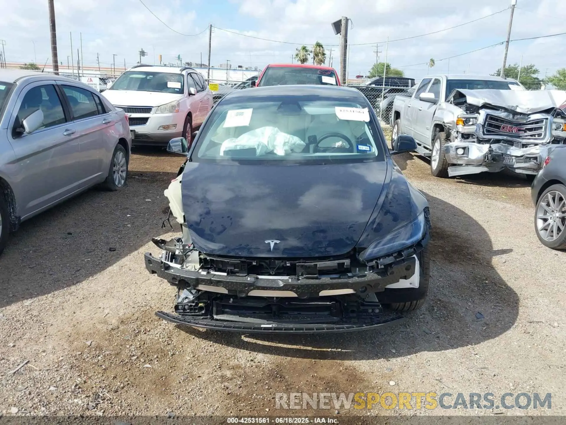 6 Photograph of a damaged car 5YJ3E1EA4SF980133 TESLA MODEL 3 2025