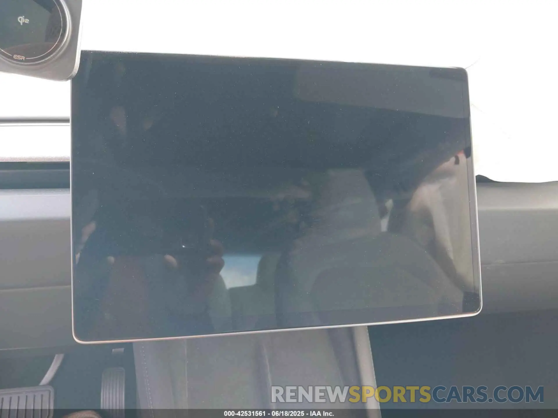 7 Photograph of a damaged car 5YJ3E1EA4SF980133 TESLA MODEL 3 2025