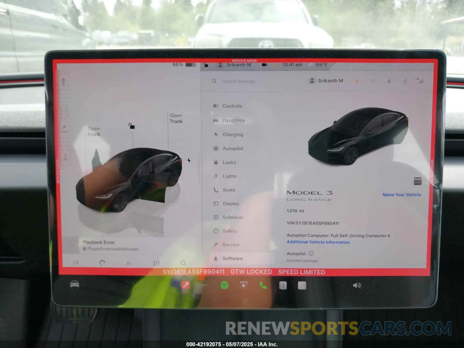 18 Photograph of a damaged car 5YJ3E1EA5SF890411 TESLA MODEL 3 2025