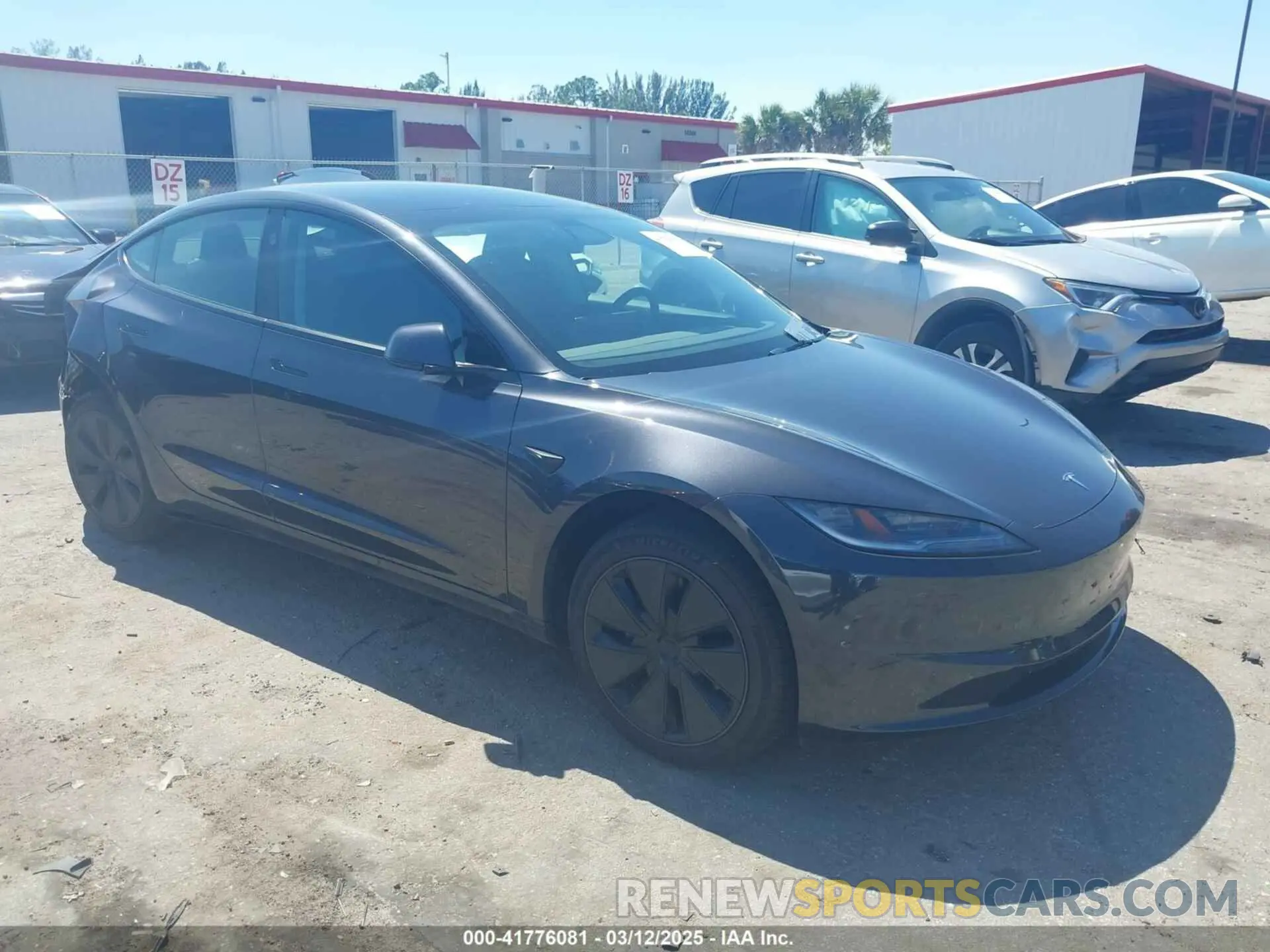 1 Photograph of a damaged car 5YJ3E1EA5SF902847 TESLA MODEL 3 2025