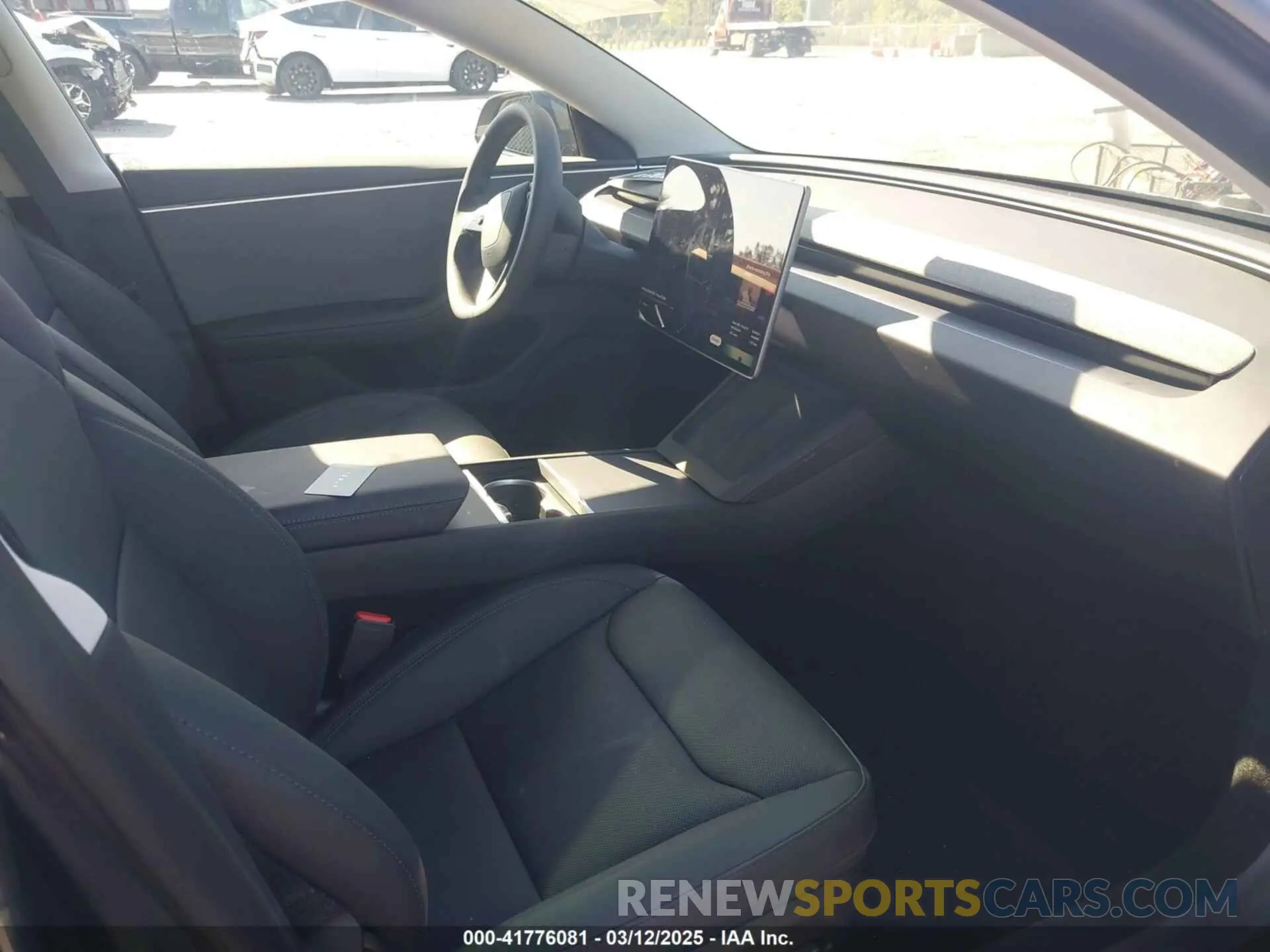 5 Photograph of a damaged car 5YJ3E1EA5SF902847 TESLA MODEL 3 2025