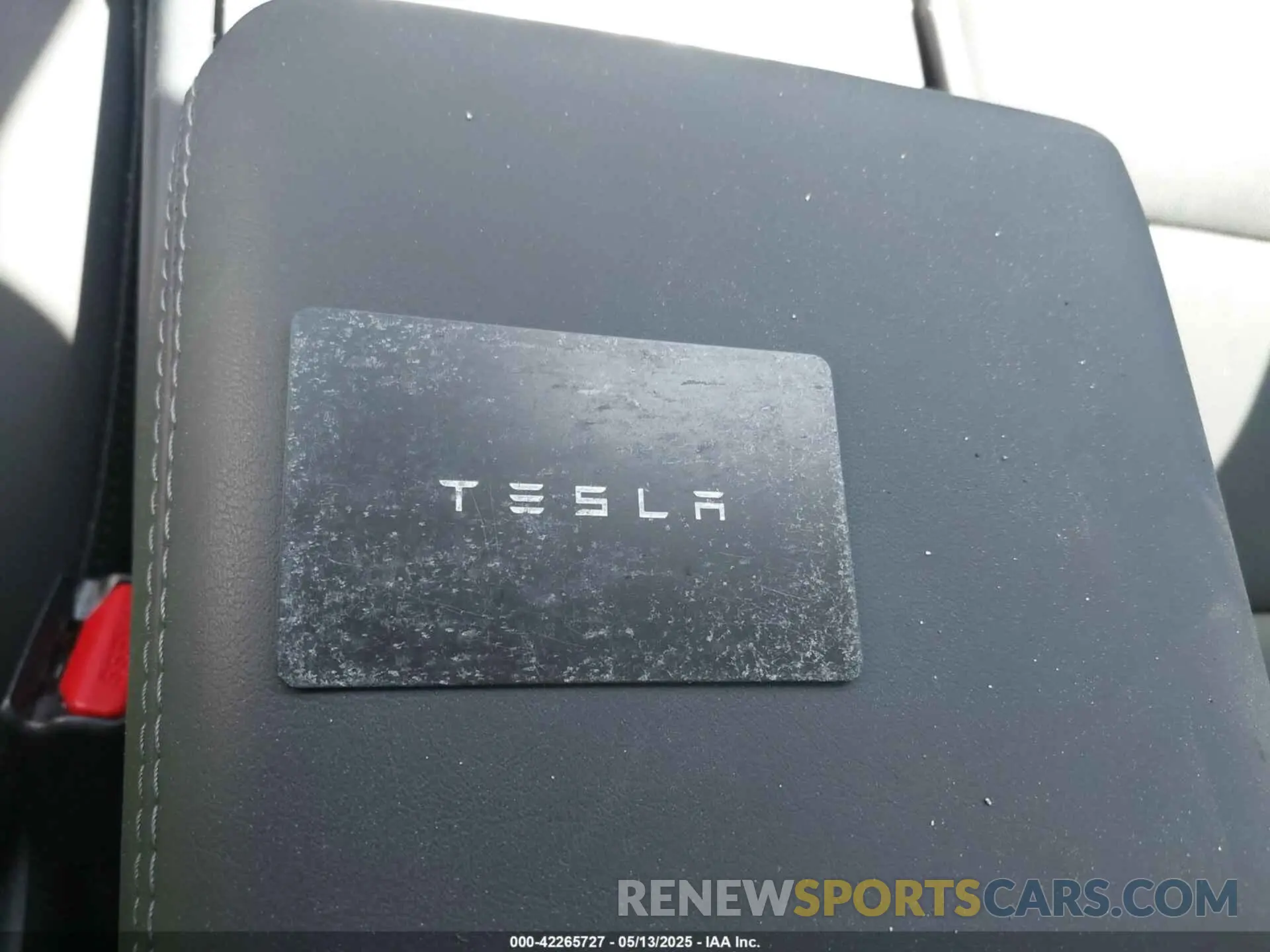 11 Photograph of a damaged car 5YJ3E1EA5SF915047 TESLA MODEL 3 2025
