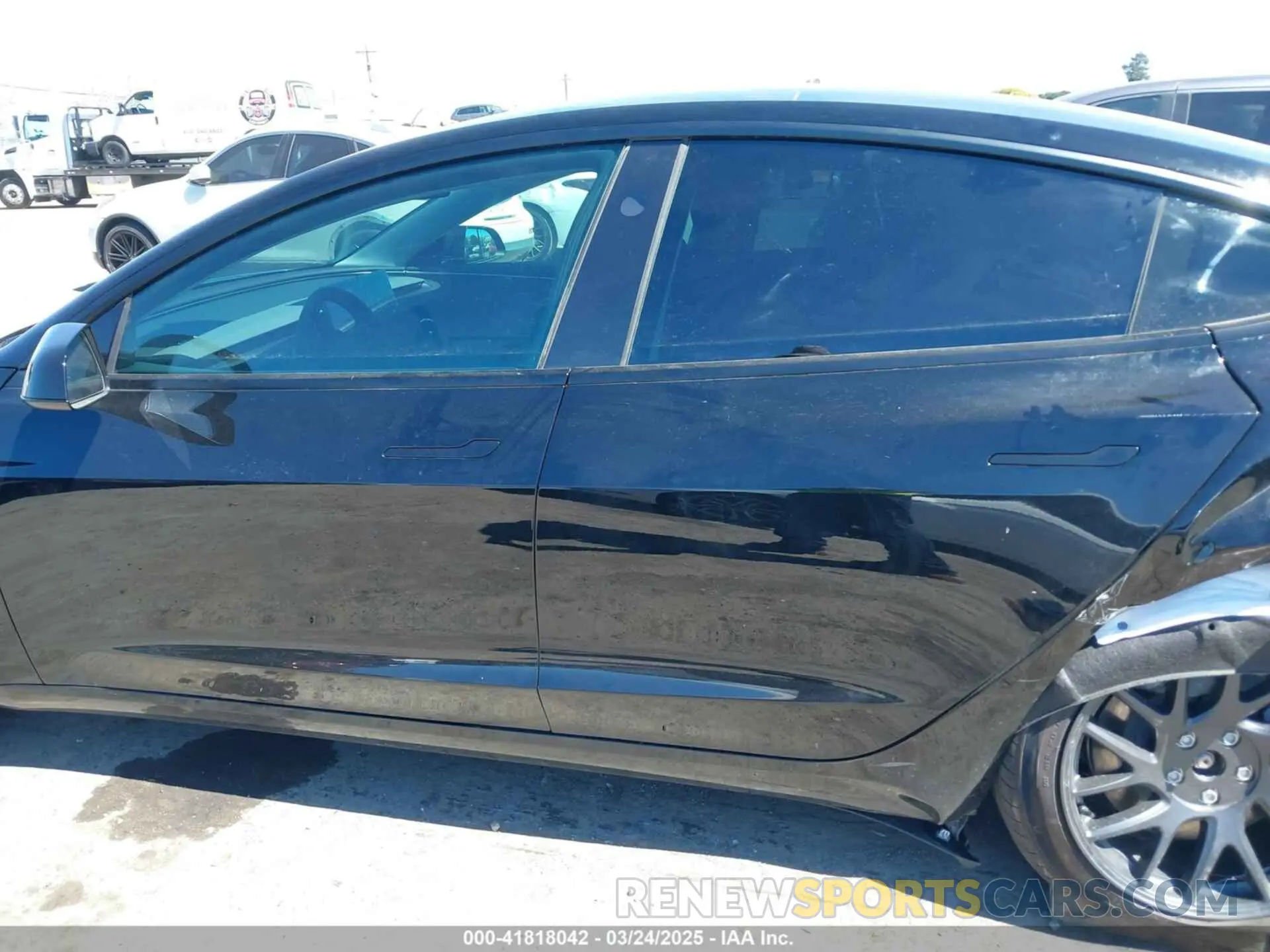 15 Photograph of a damaged car 5YJ3E1EA5SF919681 TESLA MODEL 3 2025