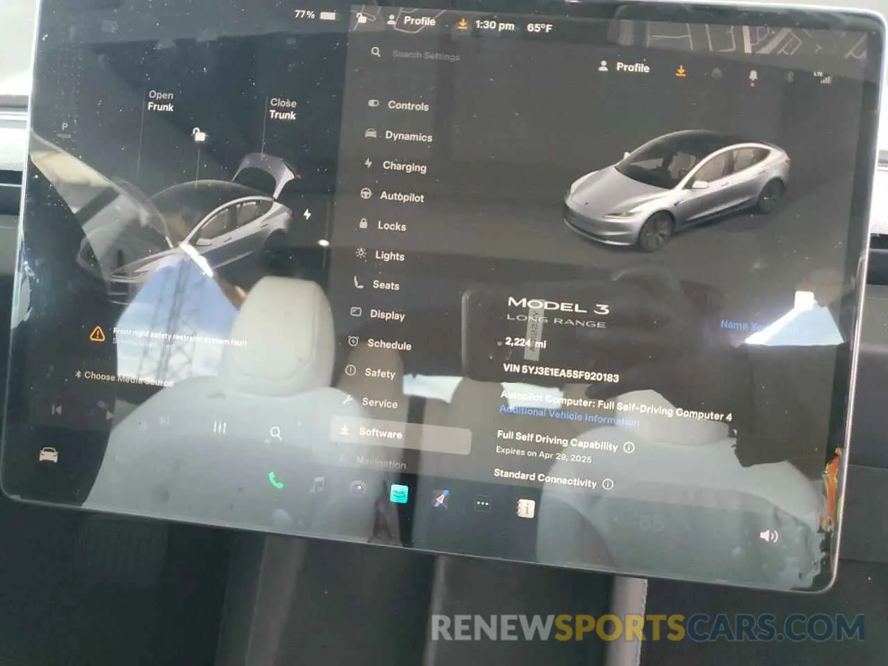 9 Photograph of a damaged car 5YJ3E1EA5SF920183 TESLA MODEL 3 2025