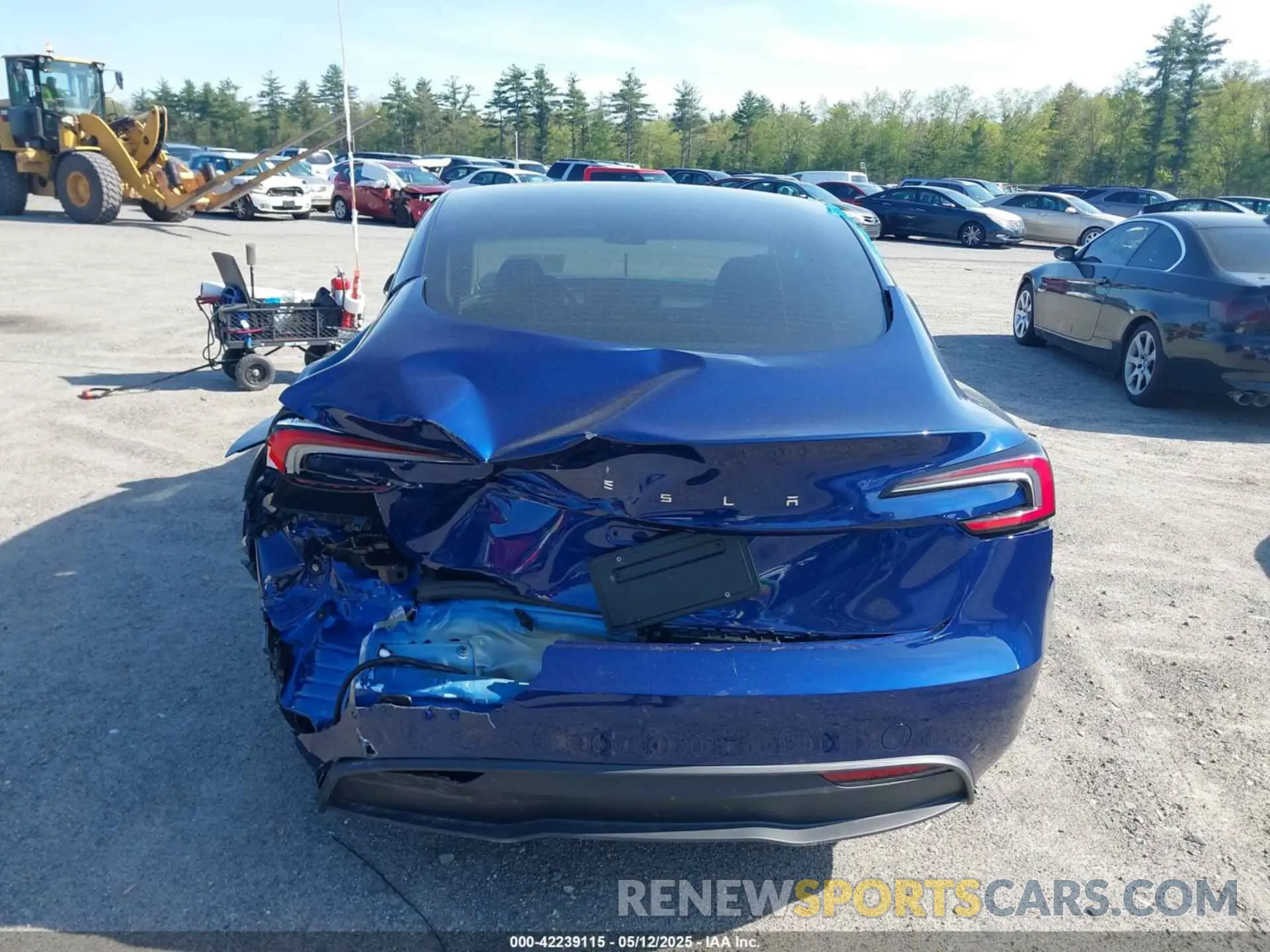 17 Photograph of a damaged car 5YJ3E1EA5SF935363 TESLA MODEL 3 2025