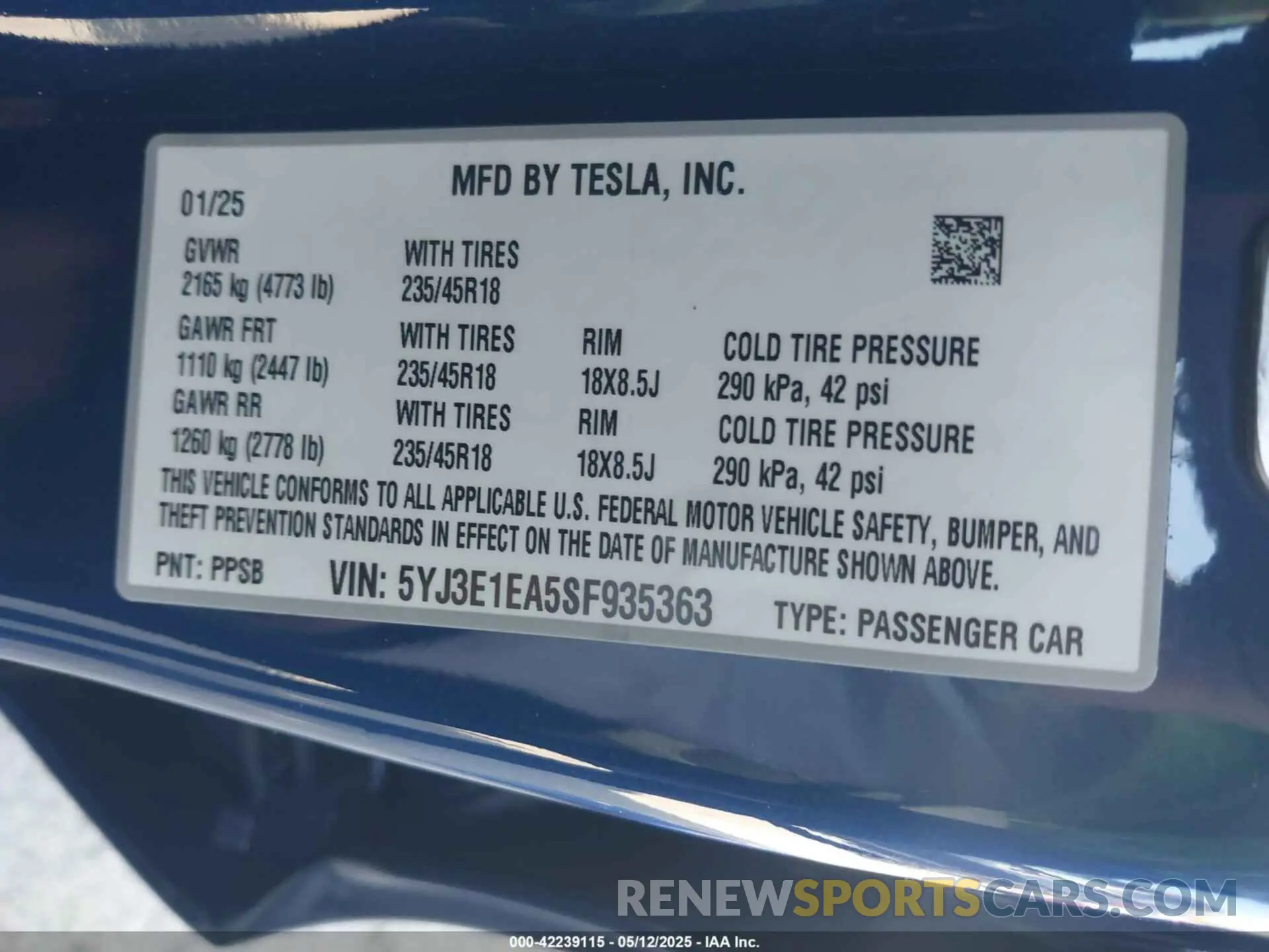 9 Photograph of a damaged car 5YJ3E1EA5SF935363 TESLA MODEL 3 2025