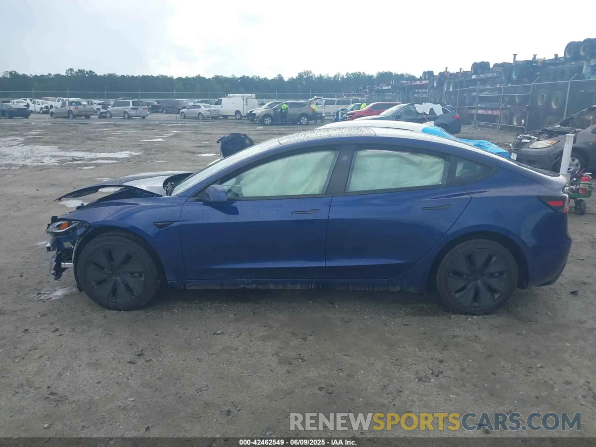 13 Photograph of a damaged car 5YJ3E1EA5SF972803 TESLA MODEL 3 2025