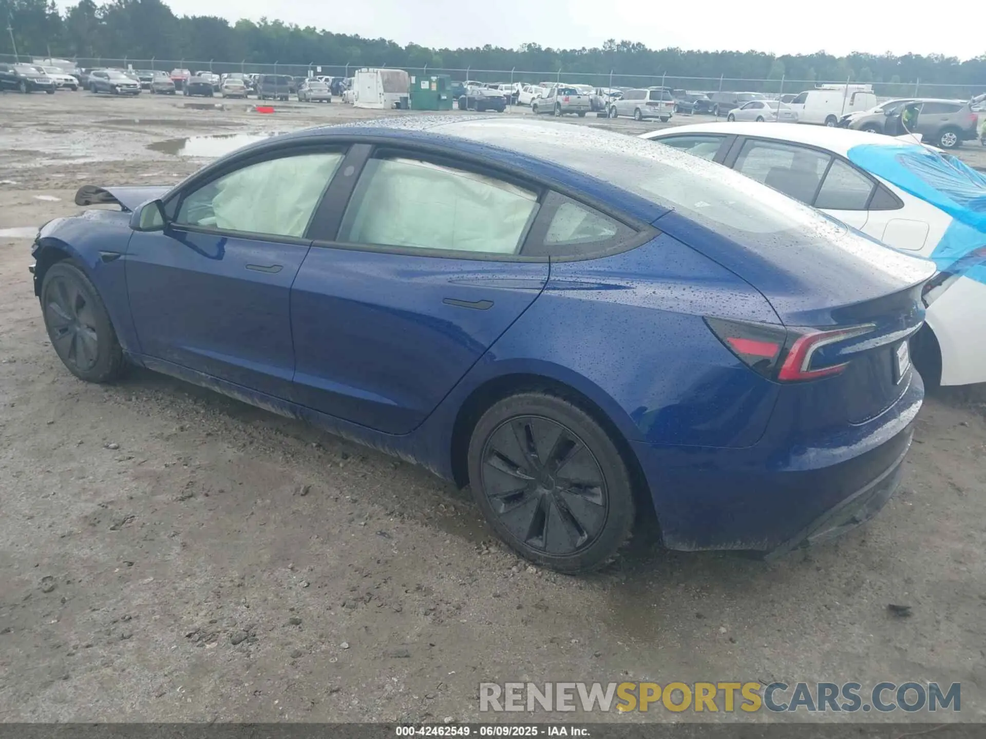 3 Photograph of a damaged car 5YJ3E1EA5SF972803 TESLA MODEL 3 2025