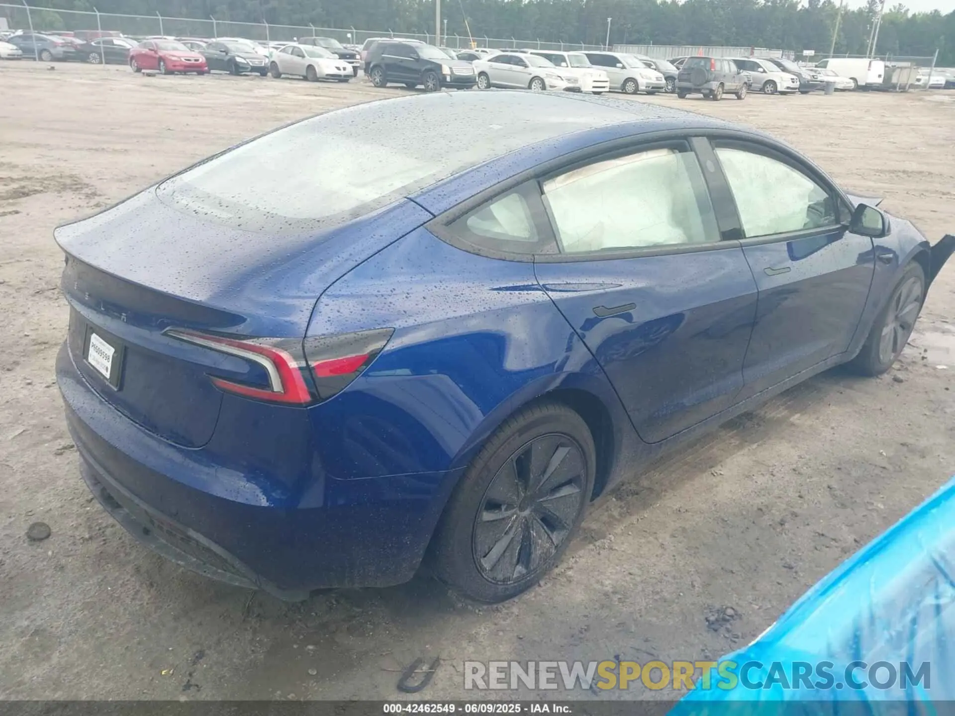 4 Photograph of a damaged car 5YJ3E1EA5SF972803 TESLA MODEL 3 2025