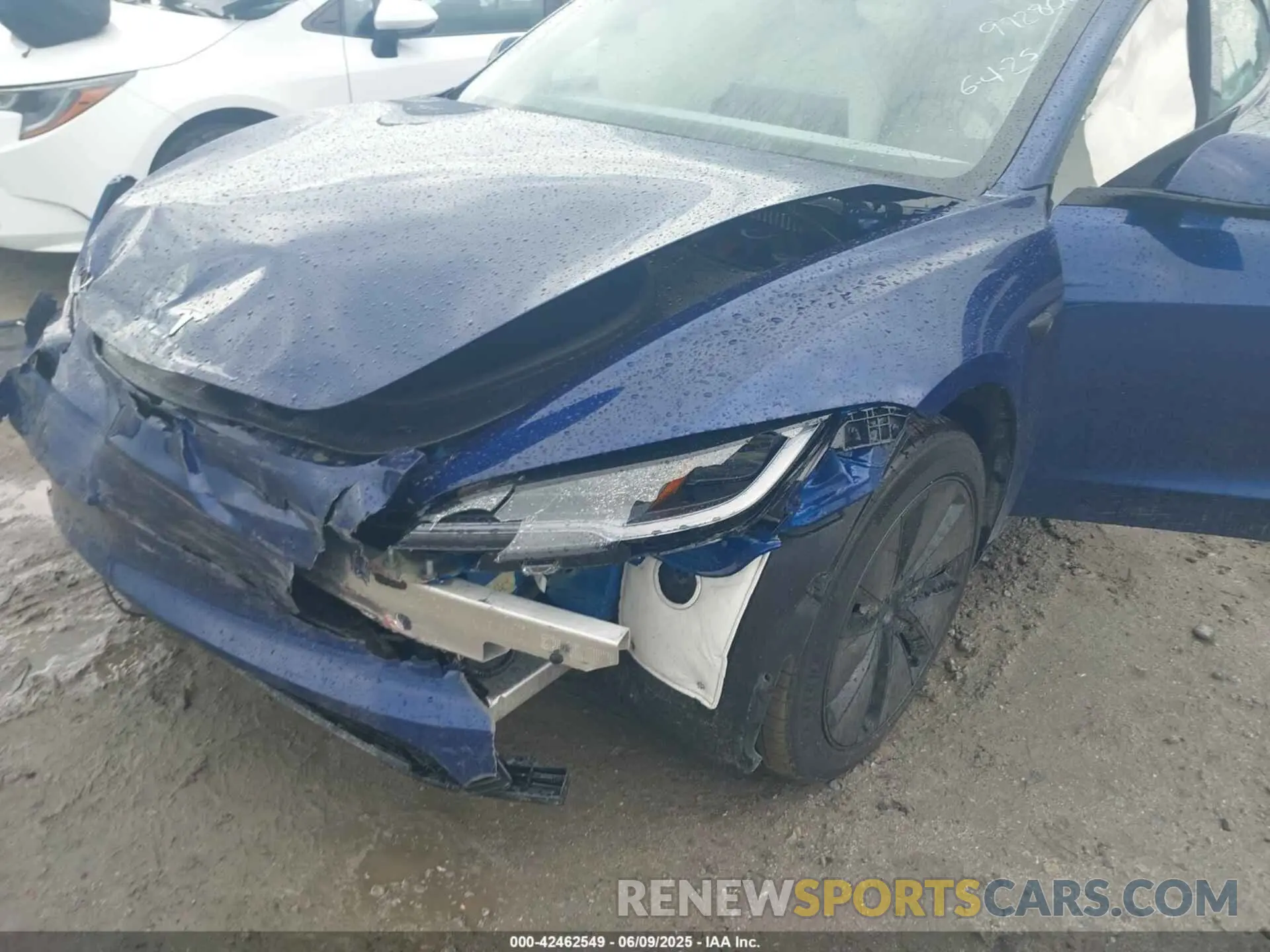 6 Photograph of a damaged car 5YJ3E1EA5SF972803 TESLA MODEL 3 2025