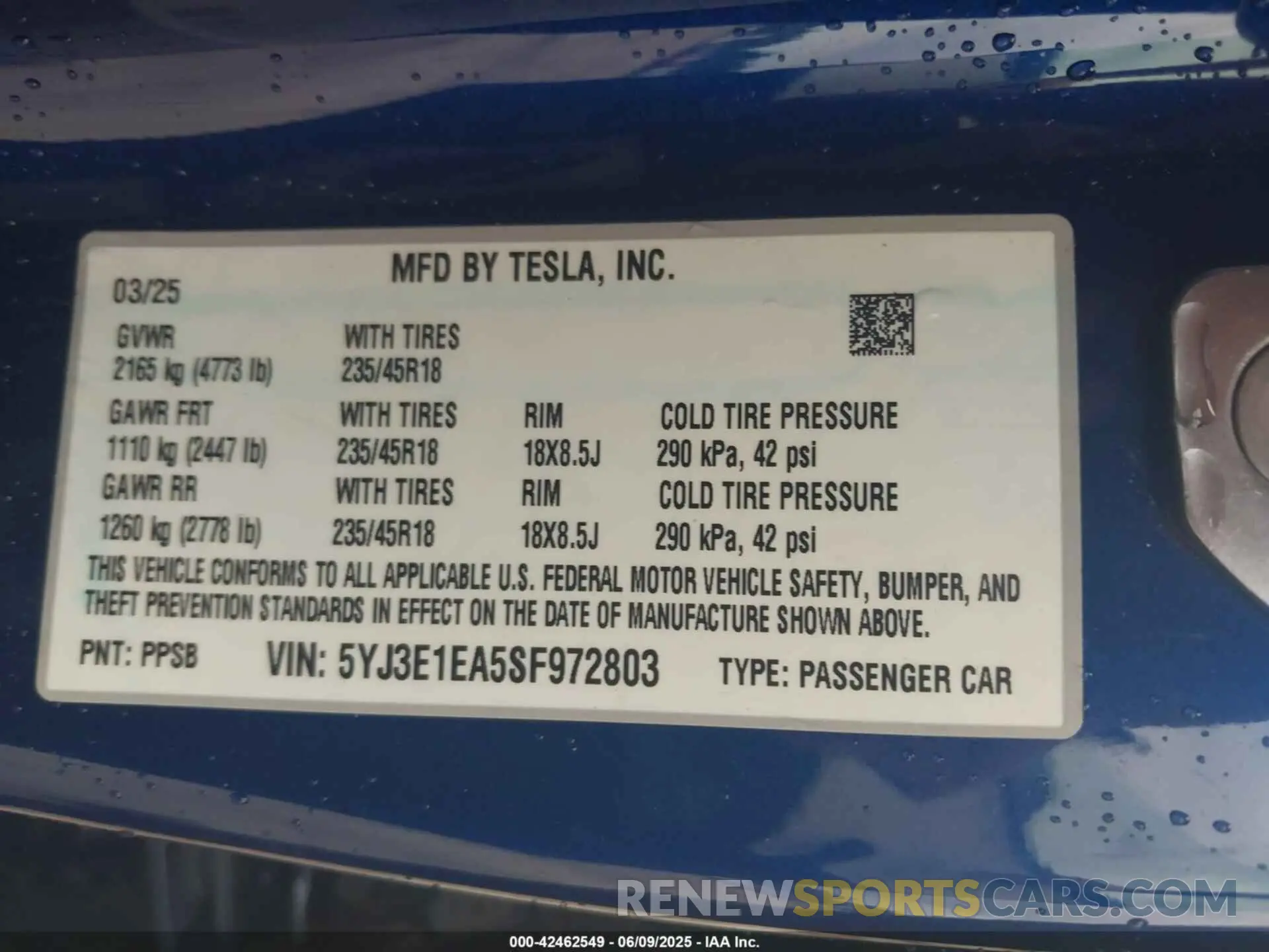 9 Photograph of a damaged car 5YJ3E1EA5SF972803 TESLA MODEL 3 2025