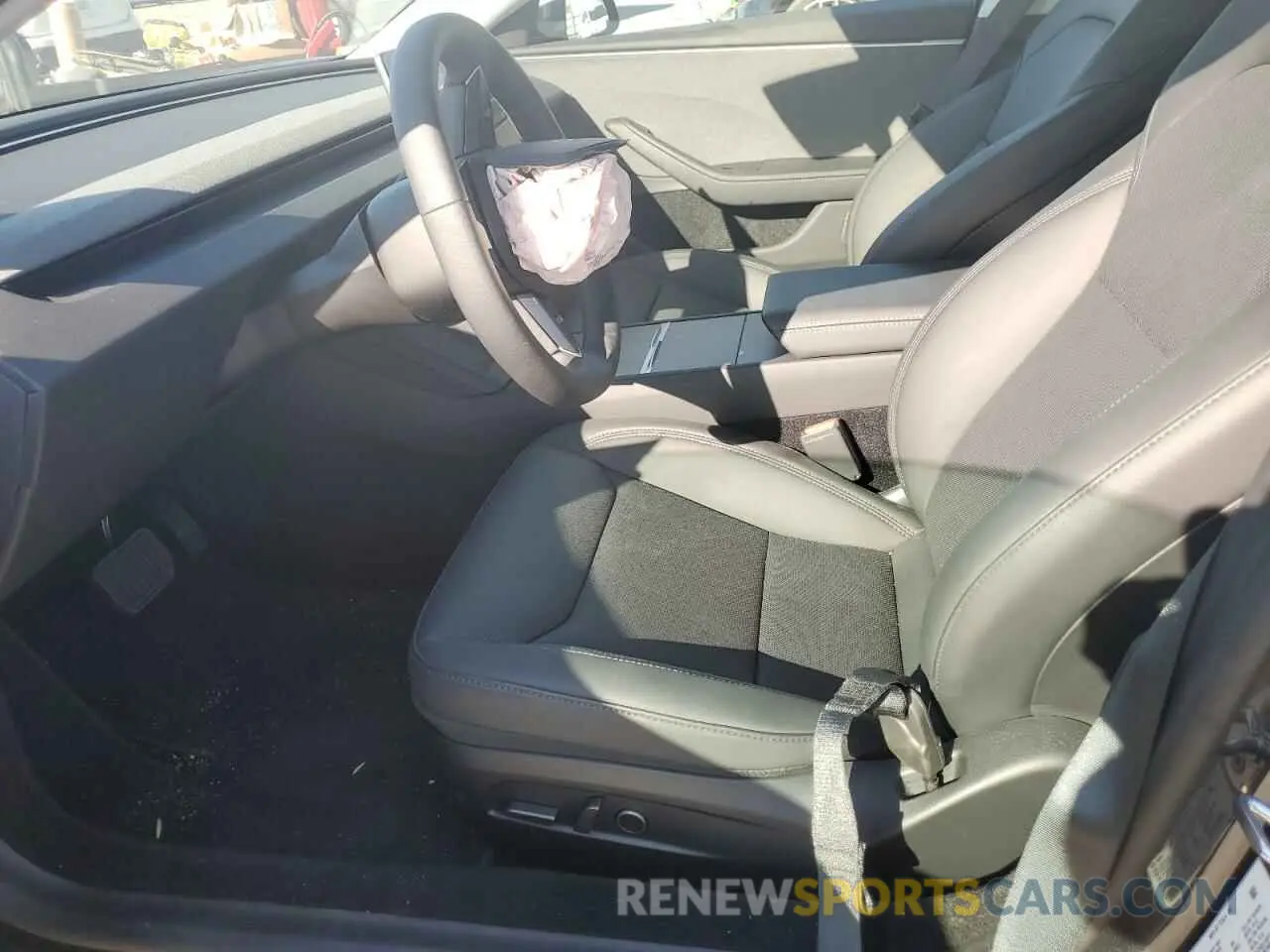 7 Photograph of a damaged car 5YJ3E1EA6SF895973 TESLA MODEL 3 2025