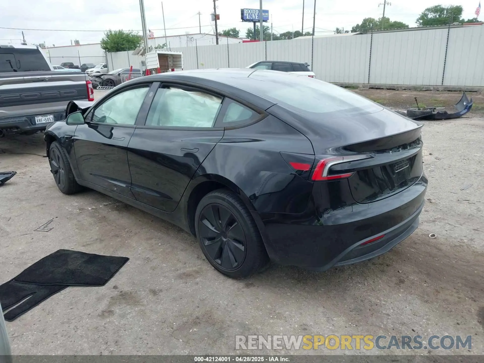 3 Photograph of a damaged car 5YJ3E1EA6SF904946 TESLA MODEL 3 2025