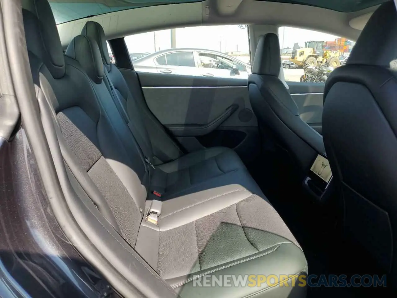 10 Photograph of a damaged car 5YJ3E1EA6SF908074 TESLA MODEL 3 2025
