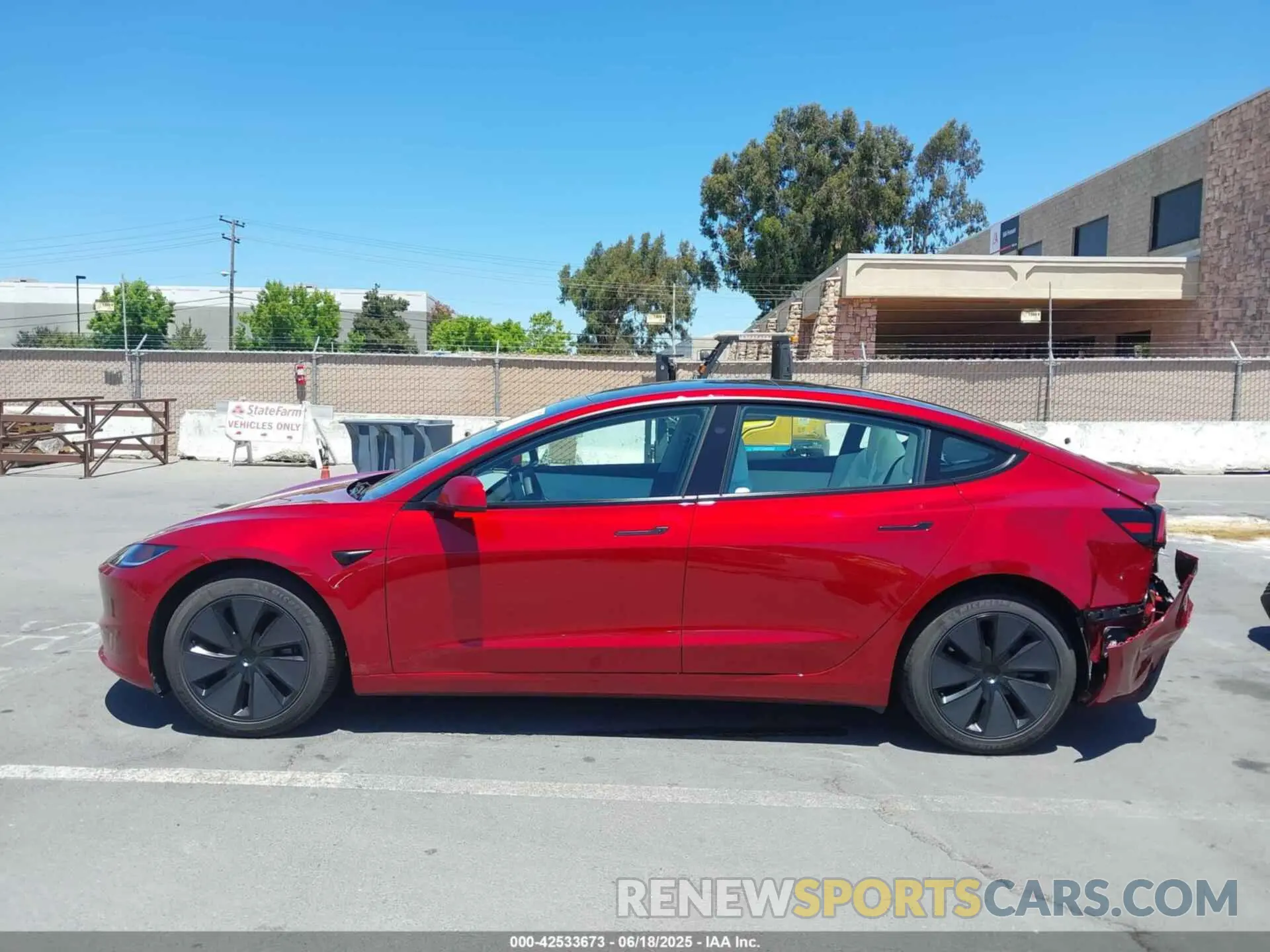 14 Photograph of a damaged car 5YJ3E1EA6SF917745 TESLA MODEL 3 2025