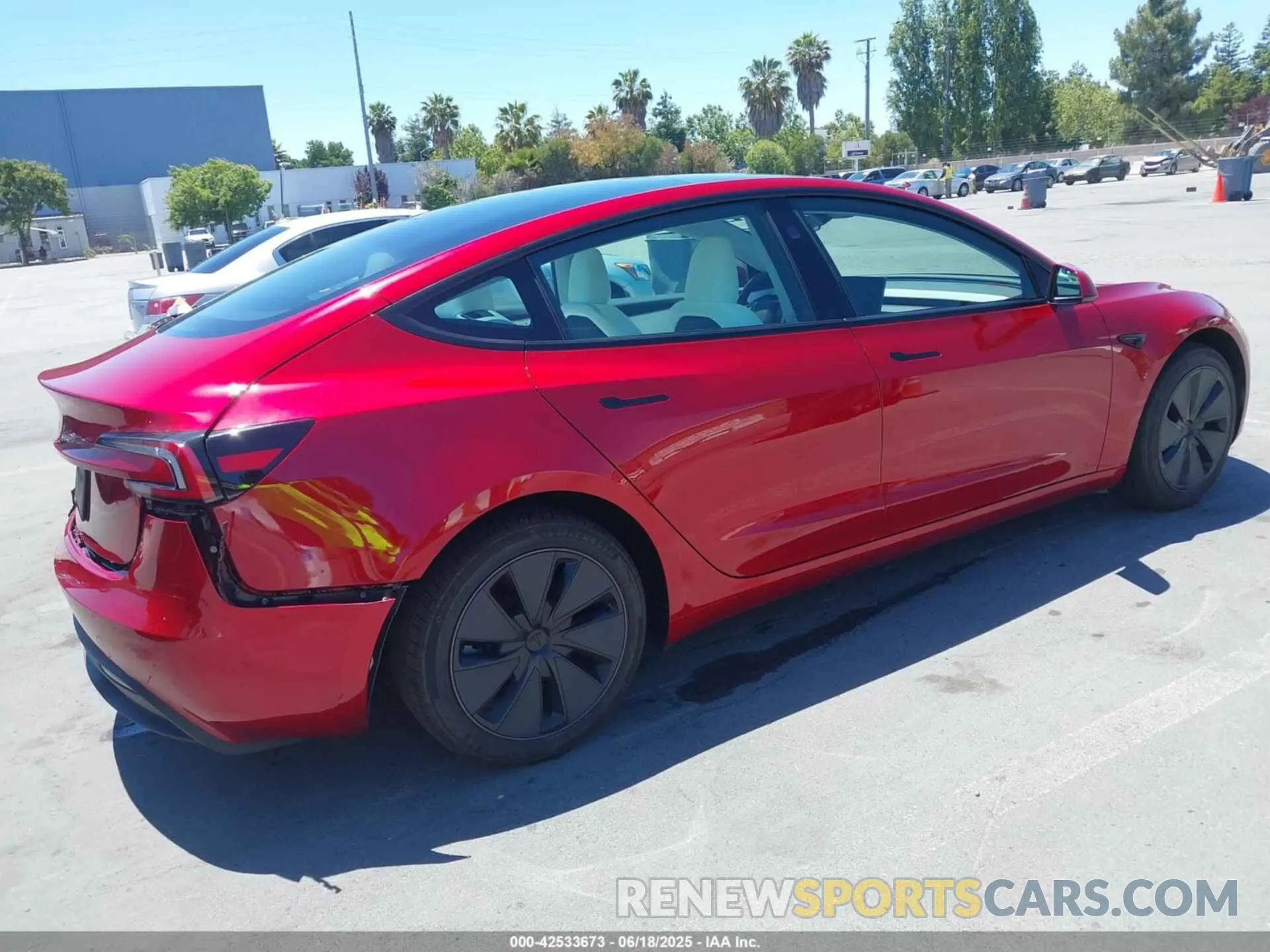 4 Photograph of a damaged car 5YJ3E1EA6SF917745 TESLA MODEL 3 2025