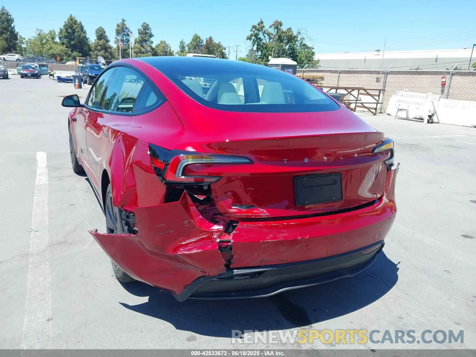 6 Photograph of a damaged car 5YJ3E1EA6SF917745 TESLA MODEL 3 2025