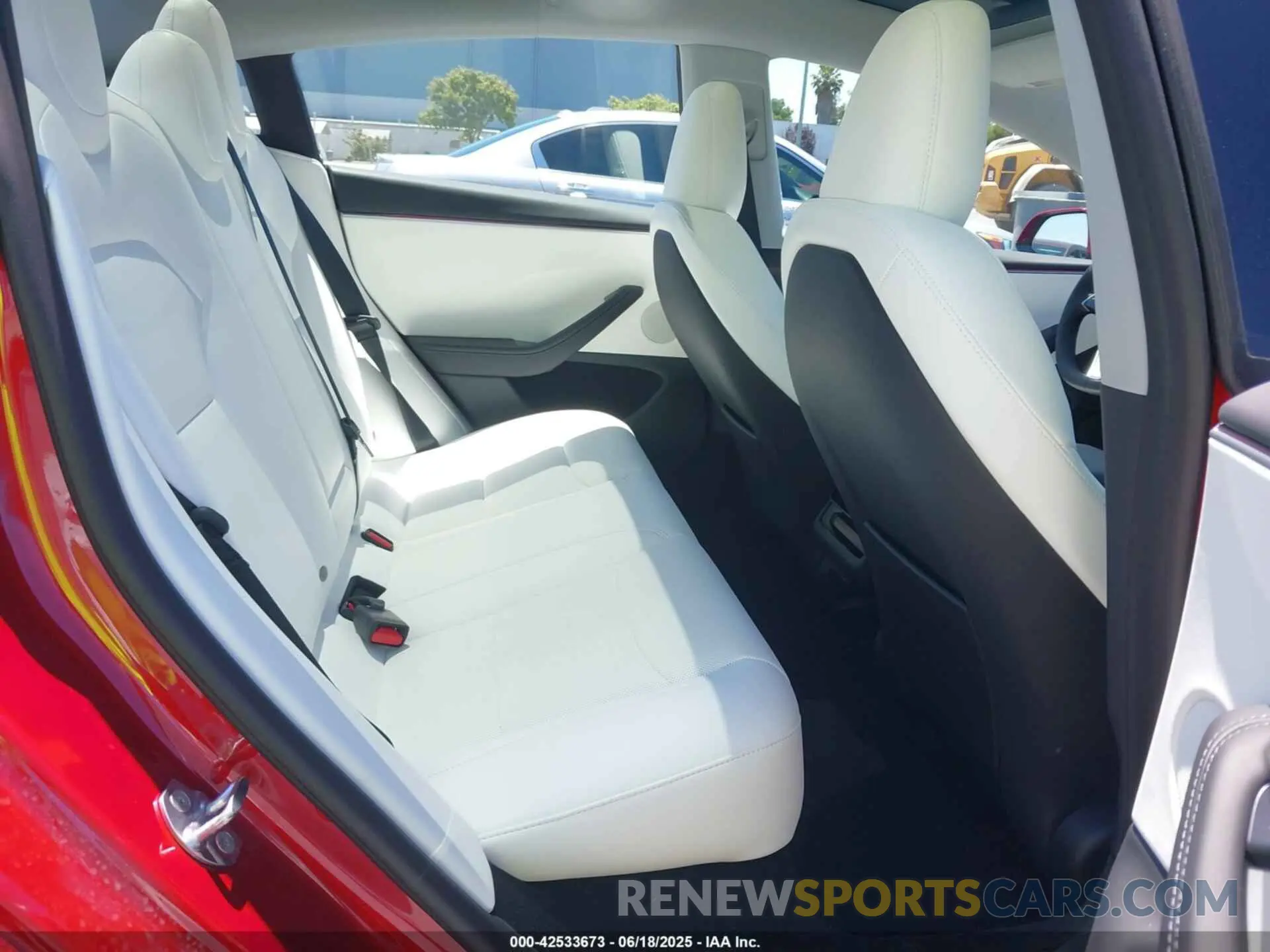 8 Photograph of a damaged car 5YJ3E1EA6SF917745 TESLA MODEL 3 2025