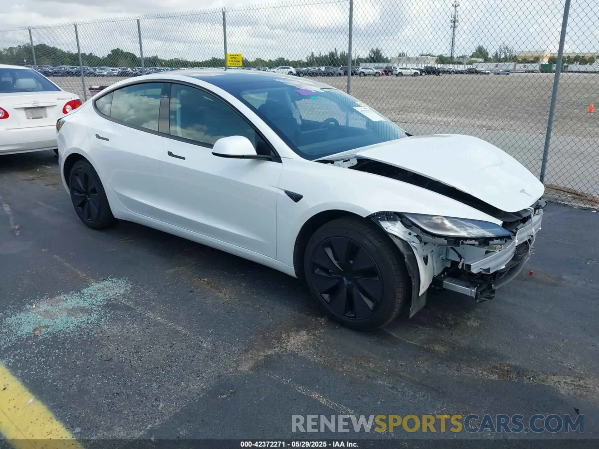 1 Photograph of a damaged car 5YJ3E1EA6SF926459 TESLA MODEL 3 2025