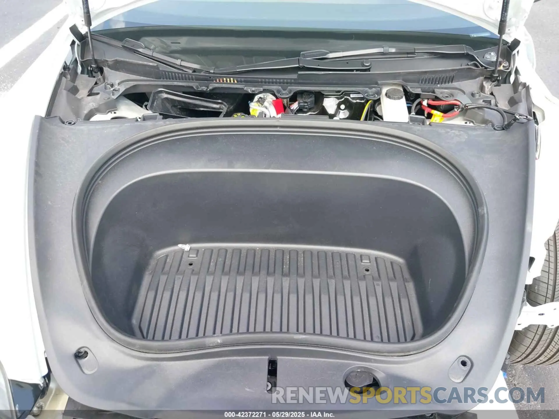 10 Photograph of a damaged car 5YJ3E1EA6SF926459 TESLA MODEL 3 2025