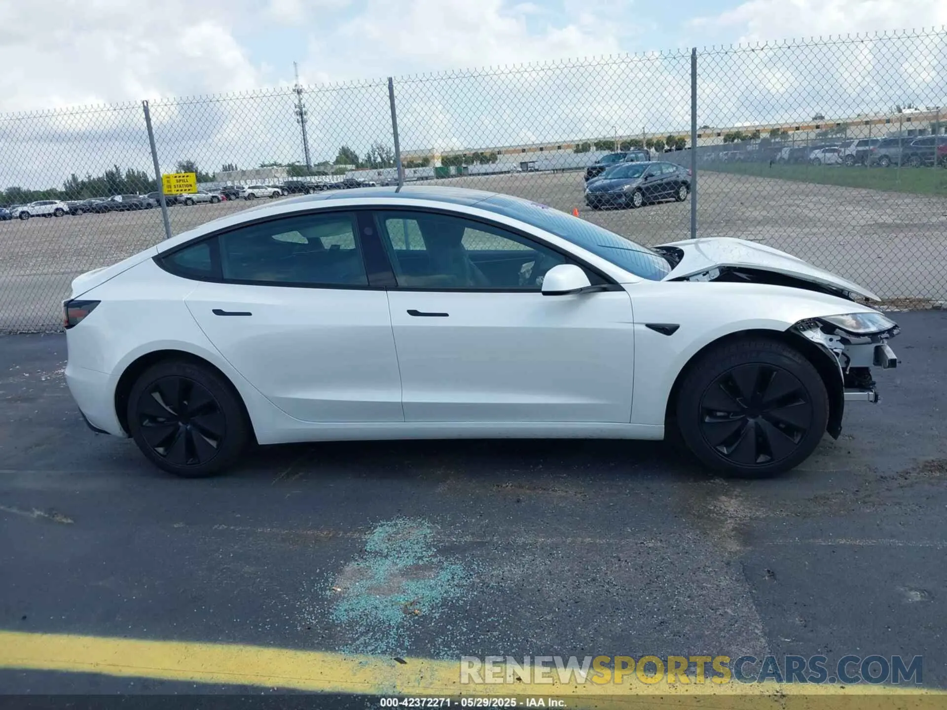13 Photograph of a damaged car 5YJ3E1EA6SF926459 TESLA MODEL 3 2025