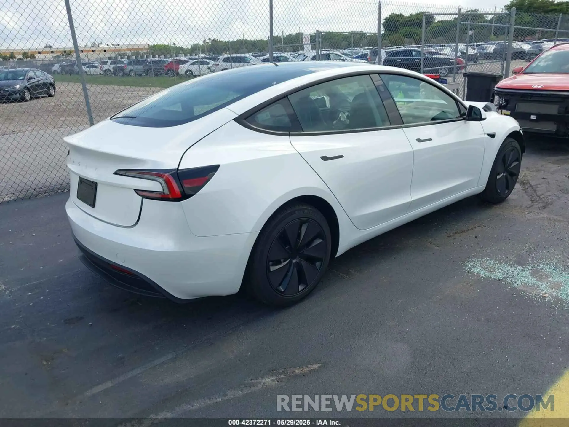 4 Photograph of a damaged car 5YJ3E1EA6SF926459 TESLA MODEL 3 2025