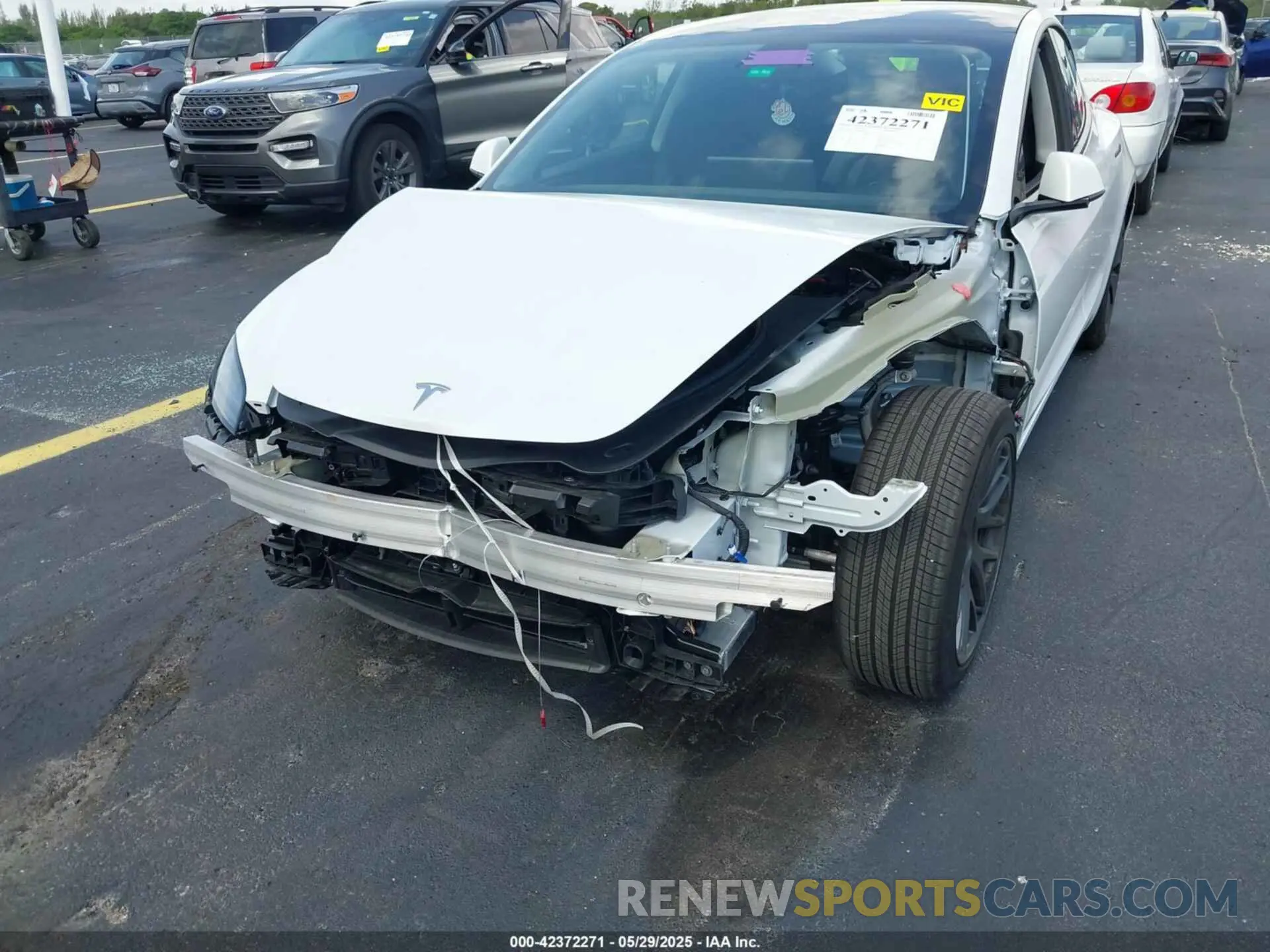 6 Photograph of a damaged car 5YJ3E1EA6SF926459 TESLA MODEL 3 2025