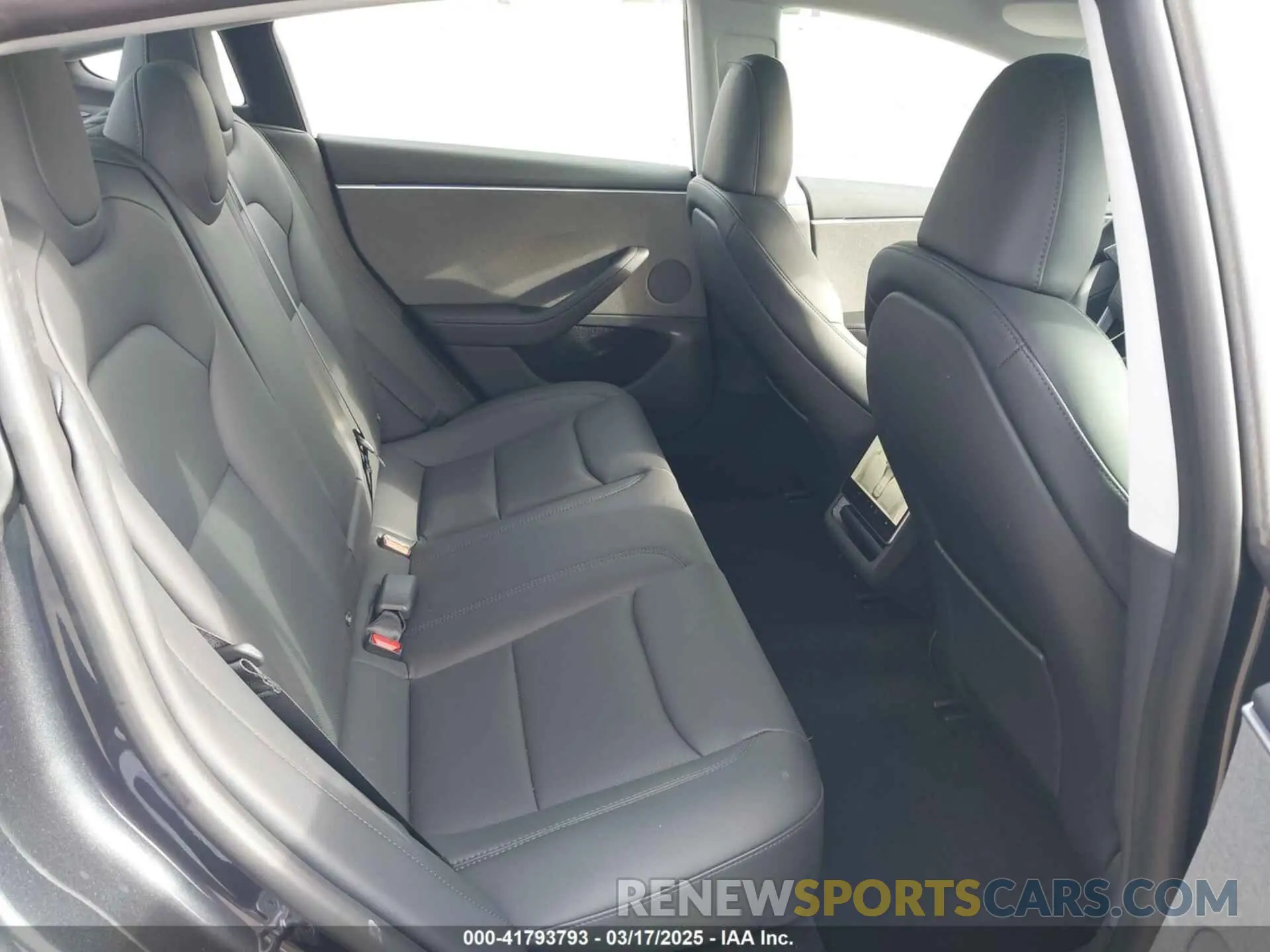 8 Photograph of a damaged car 5YJ3E1EA6SF933721 TESLA MODEL 3 2025