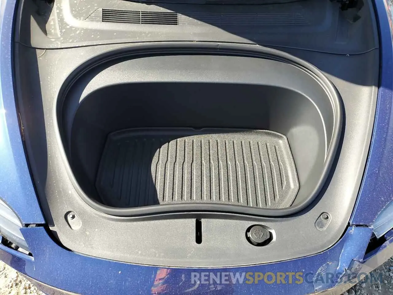 11 Photograph of a damaged car 5YJ3E1EA6SF935839 TESLA MODEL 3 2025