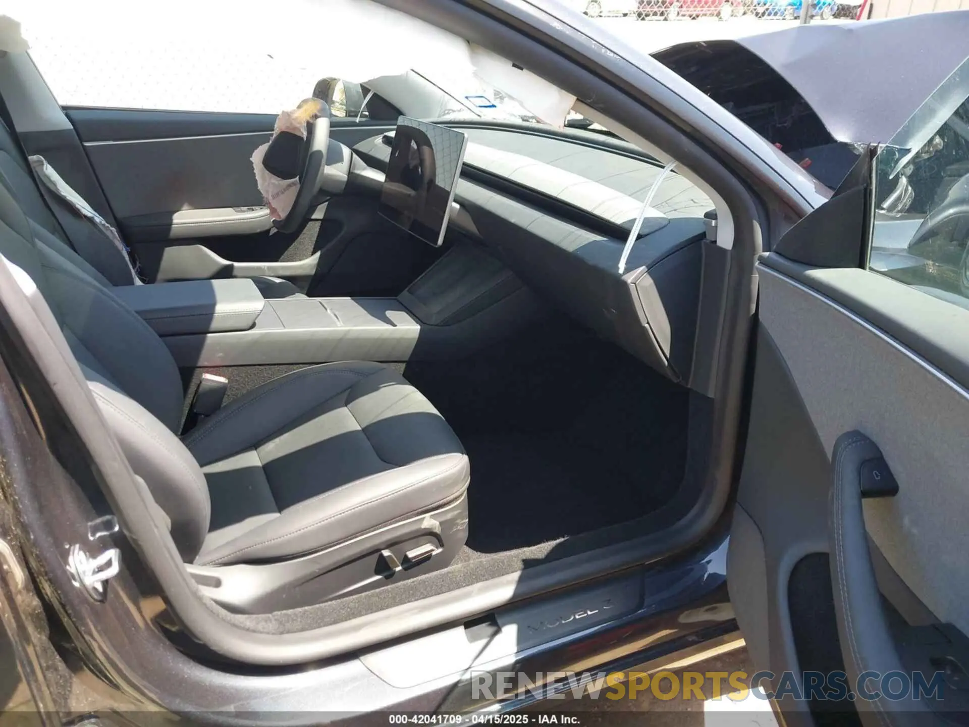 8 Photograph of a damaged car 5YJ3E1EA6SF939292 TESLA MODEL 3 2025