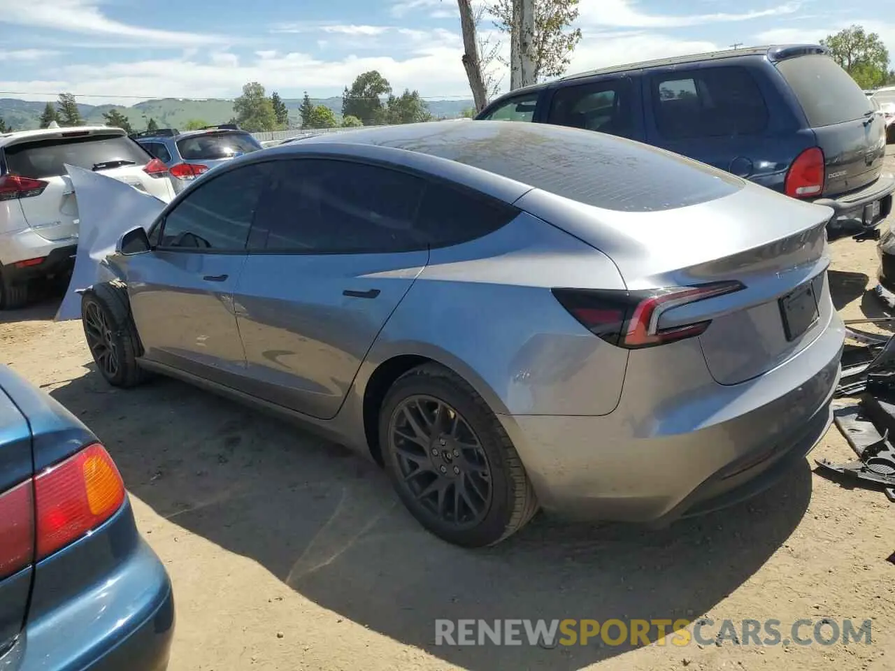 2 Photograph of a damaged car 5YJ3E1EA6SF976908 TESLA MODEL 3 2025