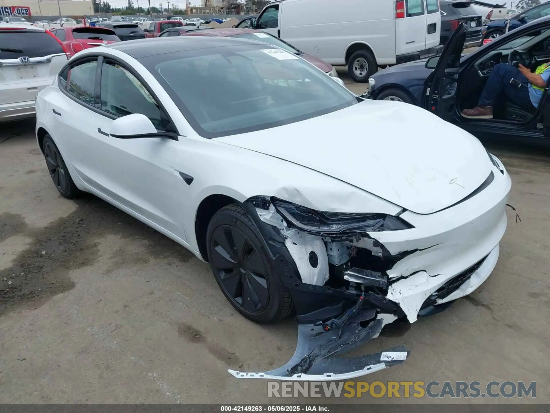 1 Photograph of a damaged car 5YJ3E1EA6SF988976 TESLA MODEL 3 2025