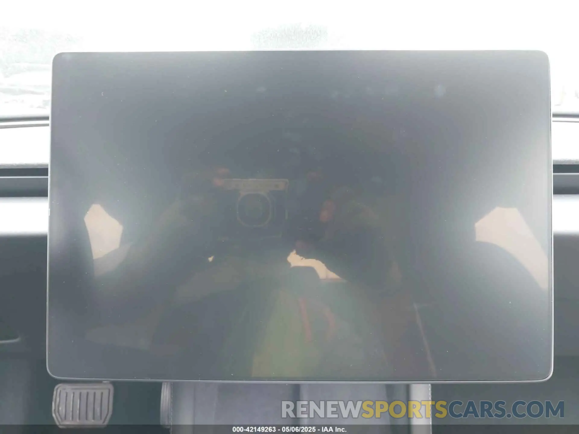 18 Photograph of a damaged car 5YJ3E1EA6SF988976 TESLA MODEL 3 2025
