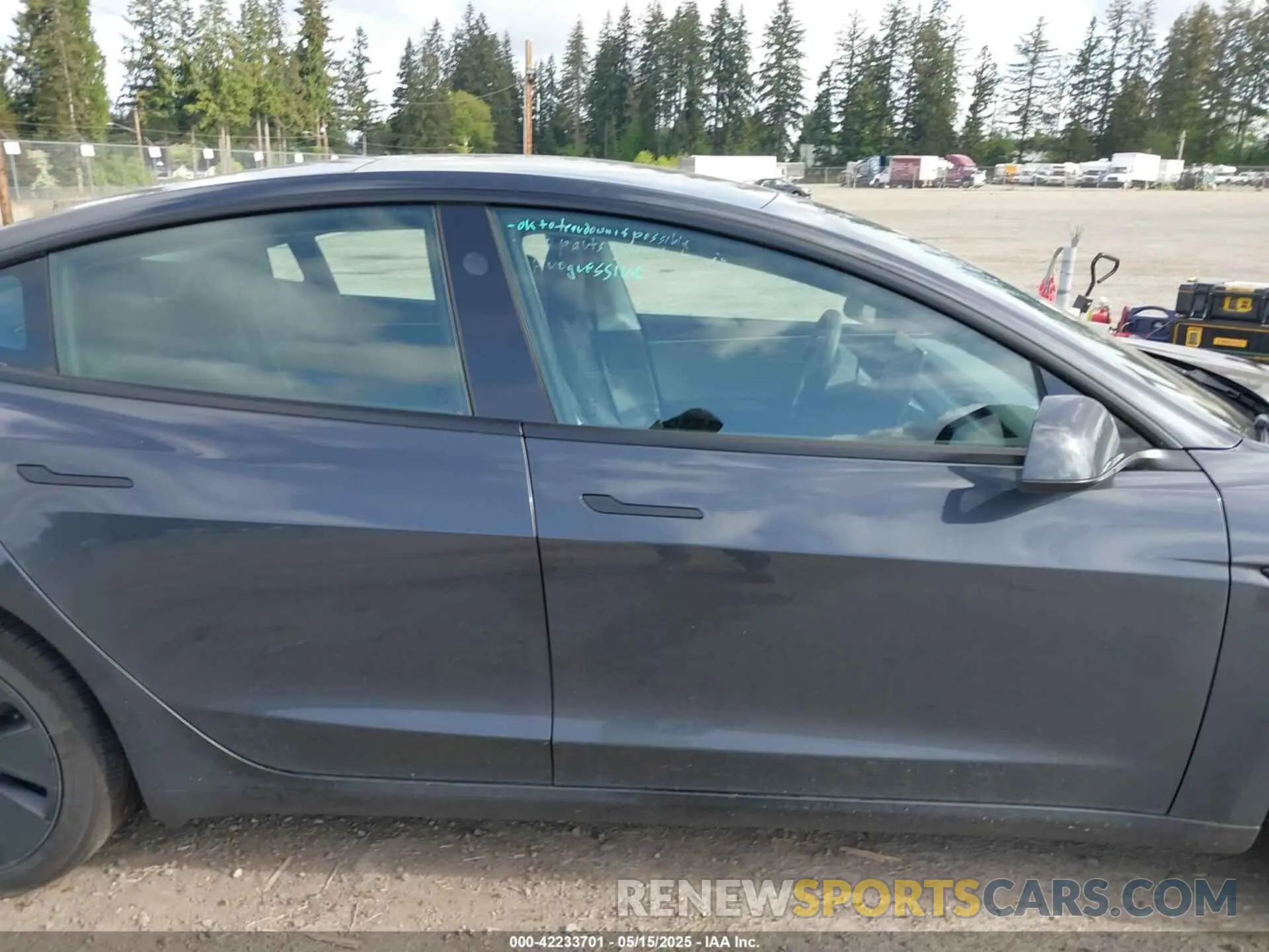 14 Photograph of a damaged car 5YJ3E1EA7SF887557 TESLA MODEL 3 2025