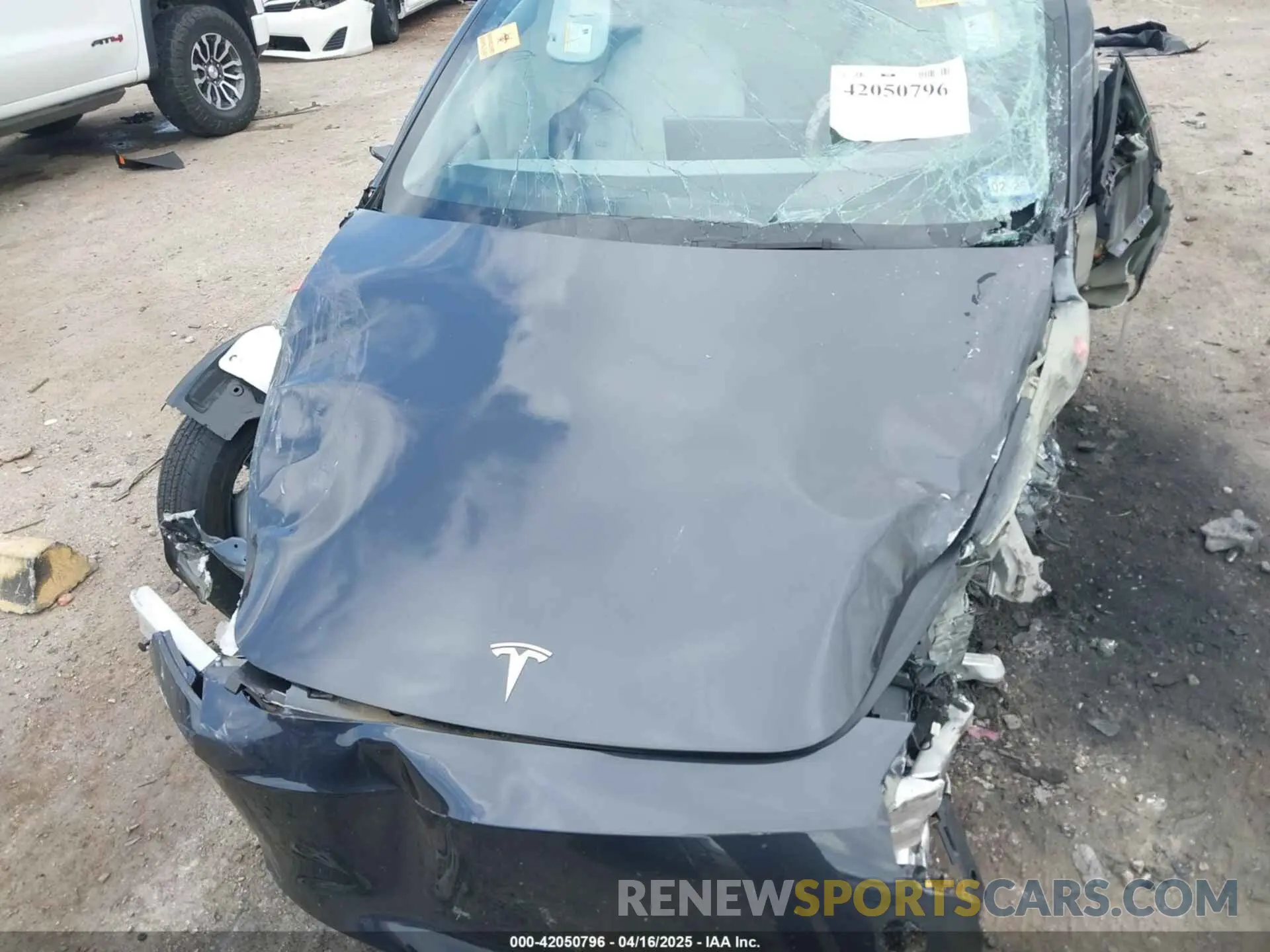 10 Photograph of a damaged car 5YJ3E1EA7SF940886 TESLA MODEL 3 2025