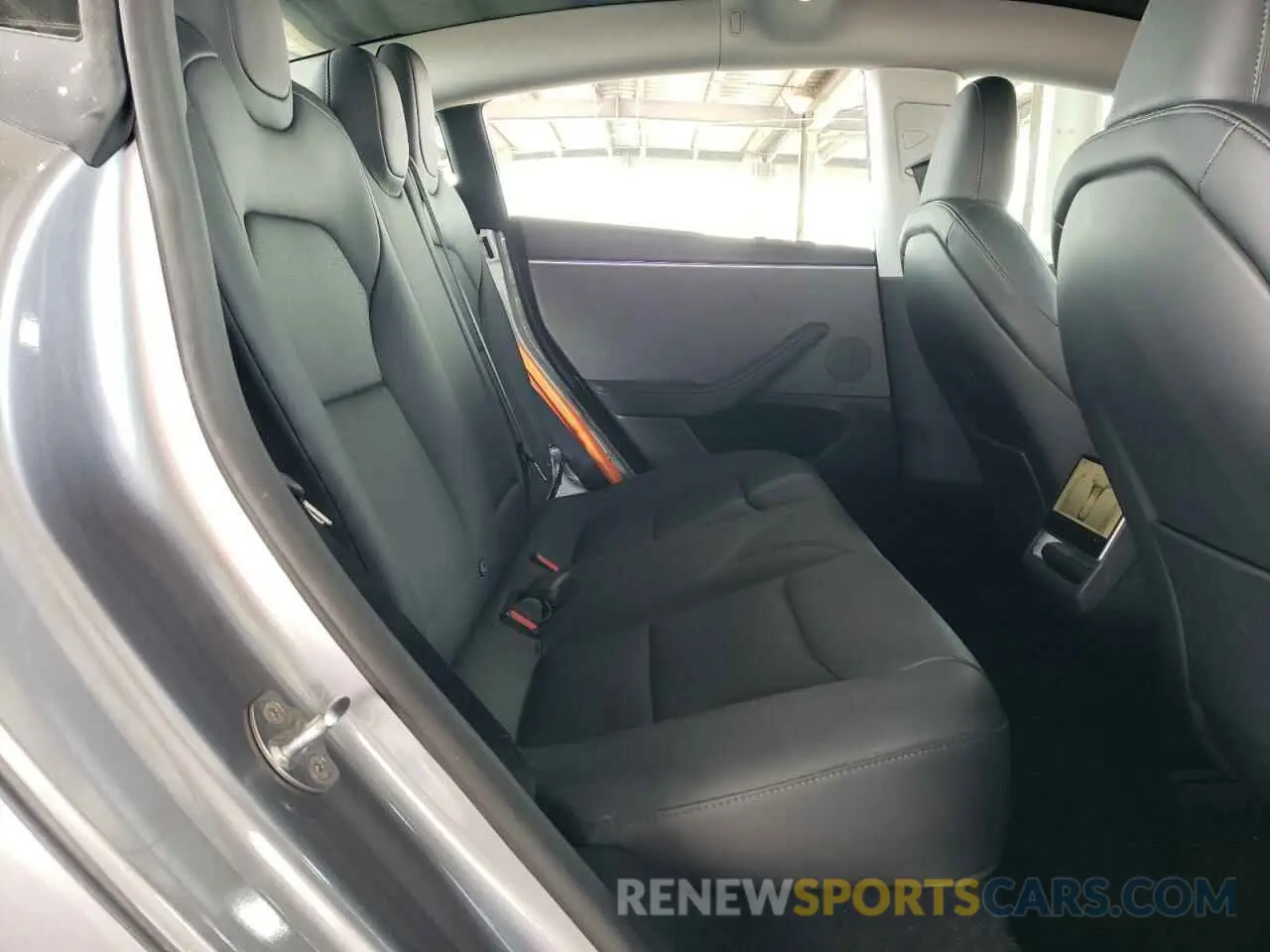 10 Photograph of a damaged car 5YJ3E1EA8SF880617 TESLA MODEL 3 2025
