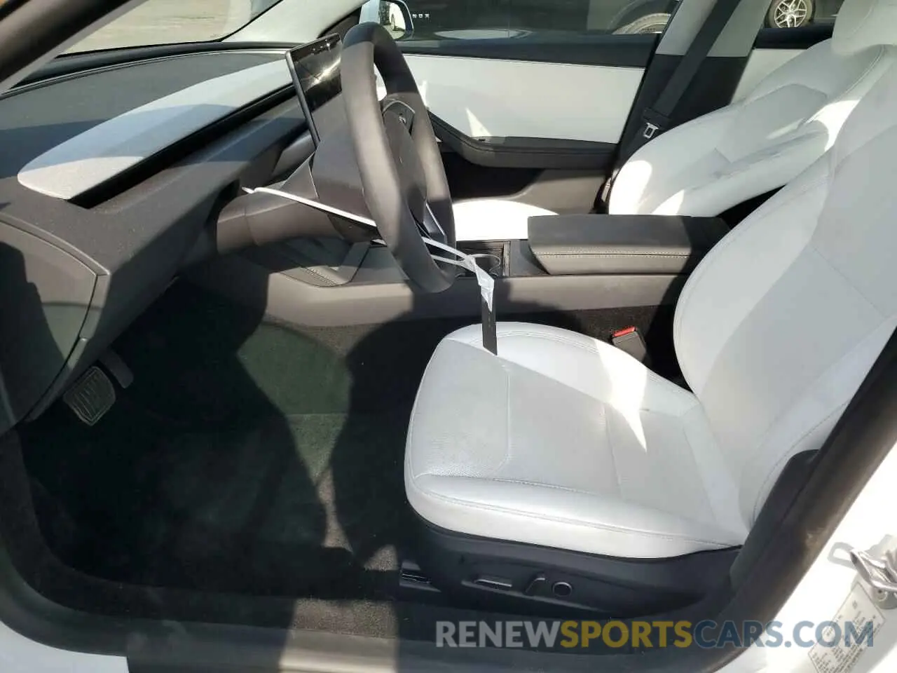 7 Photograph of a damaged car 5YJ3E1EA8SF886398 TESLA MODEL 3 2025
