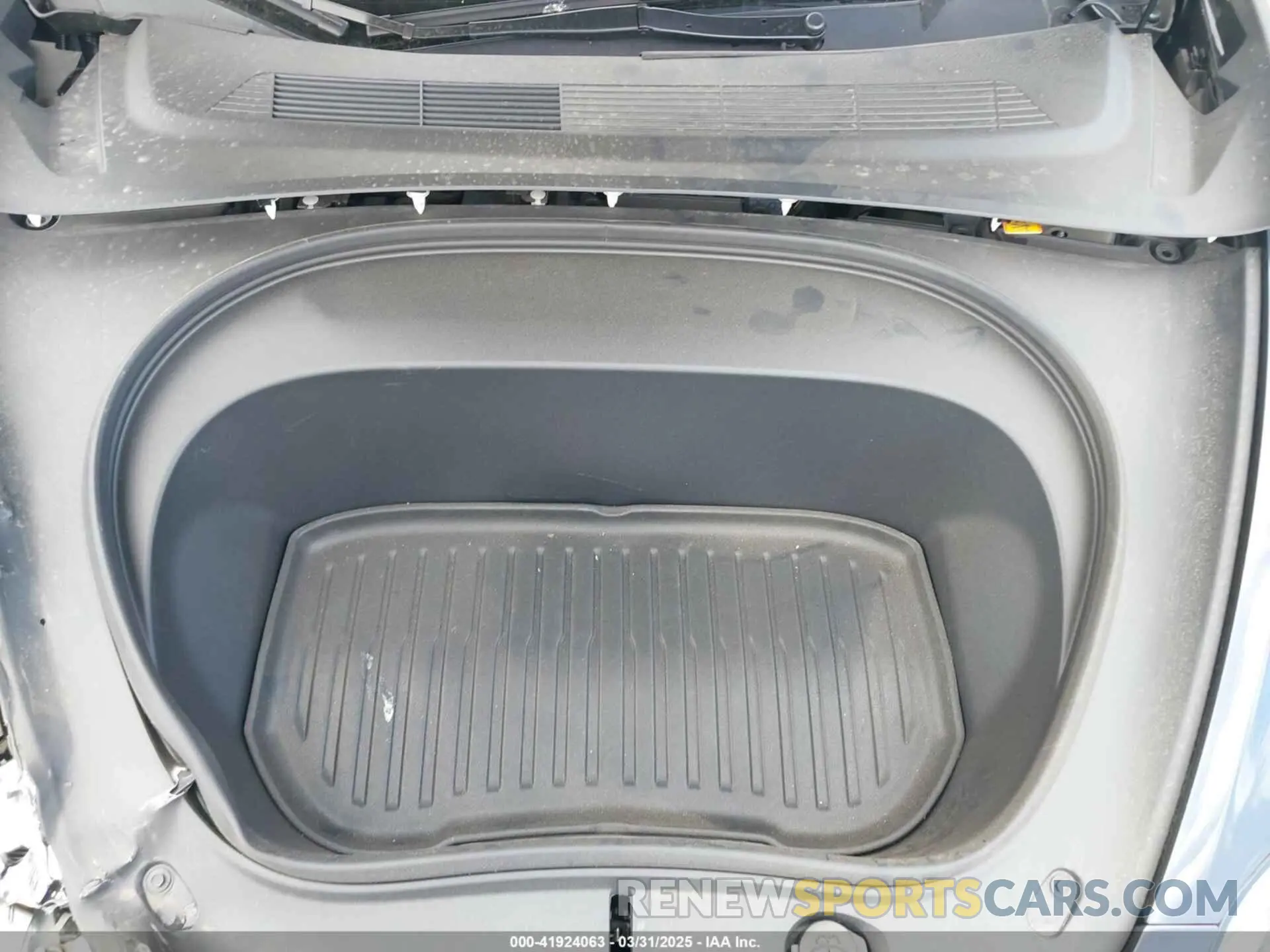 10 Photograph of a damaged car 5YJ3E1EA8SF914801 TESLA MODEL 3 2025