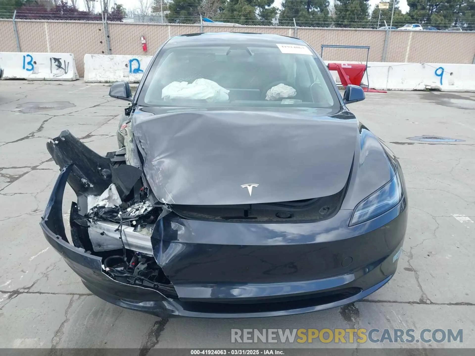 11 Photograph of a damaged car 5YJ3E1EA8SF914801 TESLA MODEL 3 2025