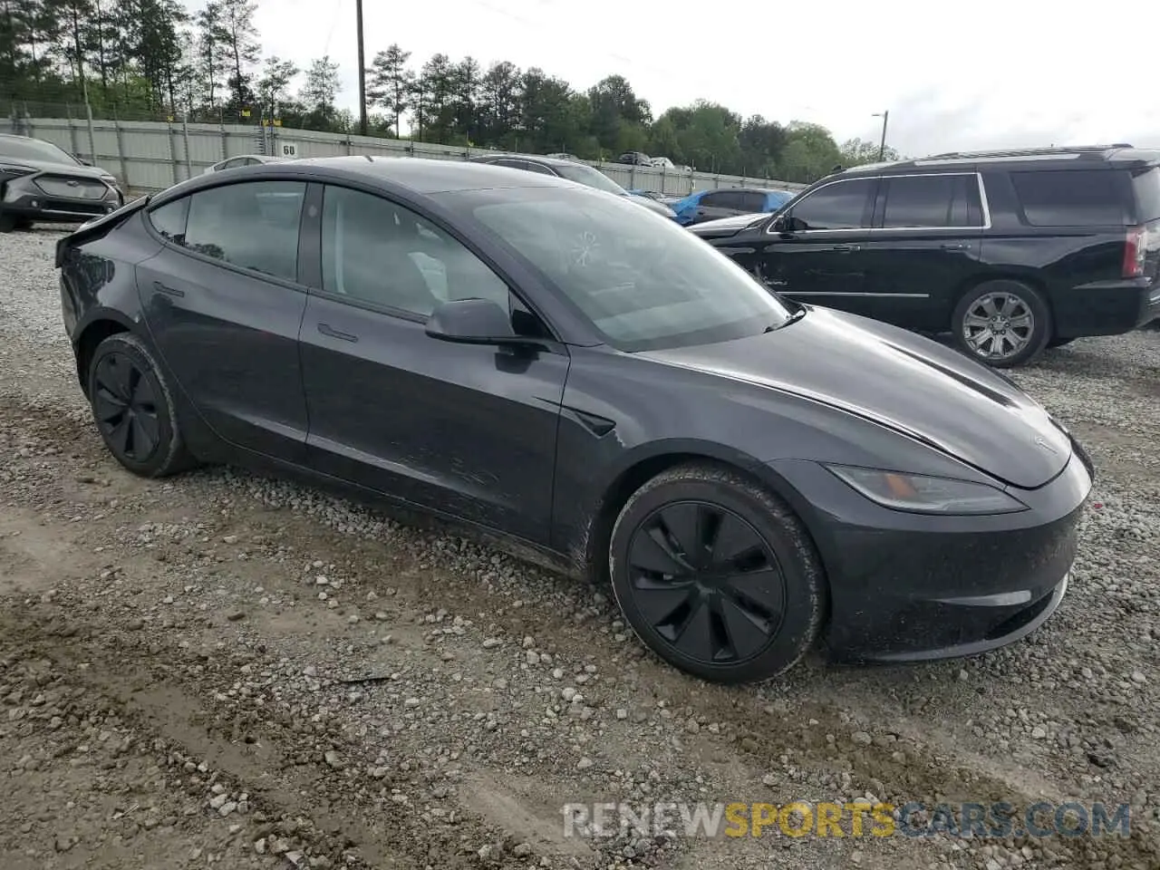 4 Photograph of a damaged car 5YJ3E1EA9SF882117 TESLA MODEL 3 2025