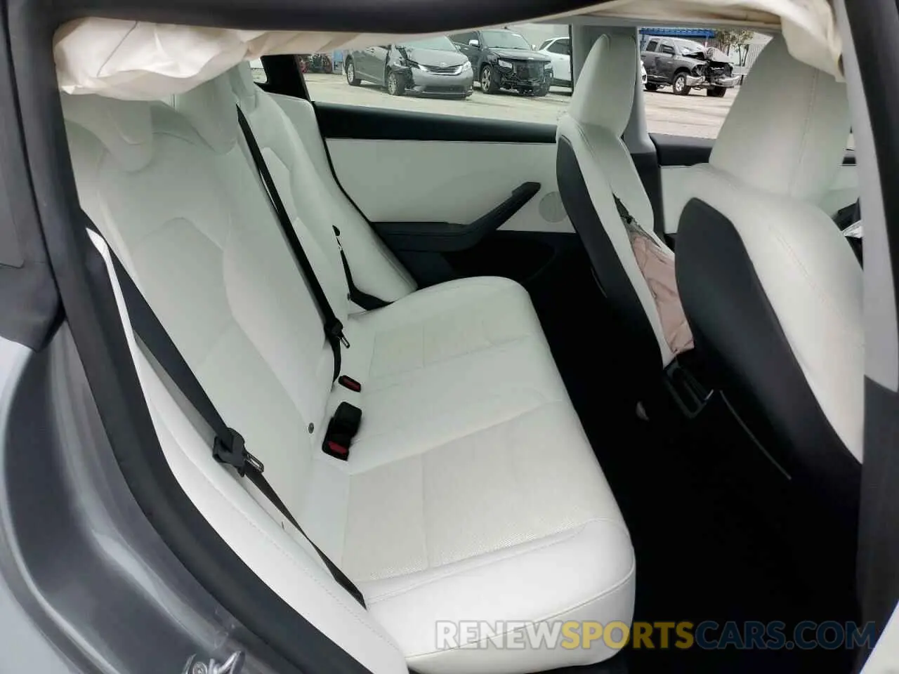 11 Photograph of a damaged car 5YJ3E1EA9SF882599 TESLA MODEL 3 2025