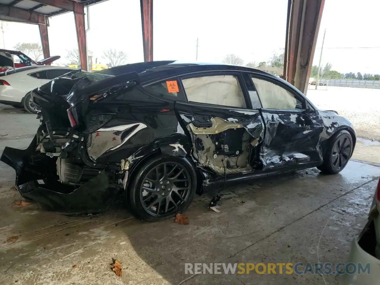 3 Photograph of a damaged car 5YJ3E1EA9SF910465 TESLA MODEL 3 2025